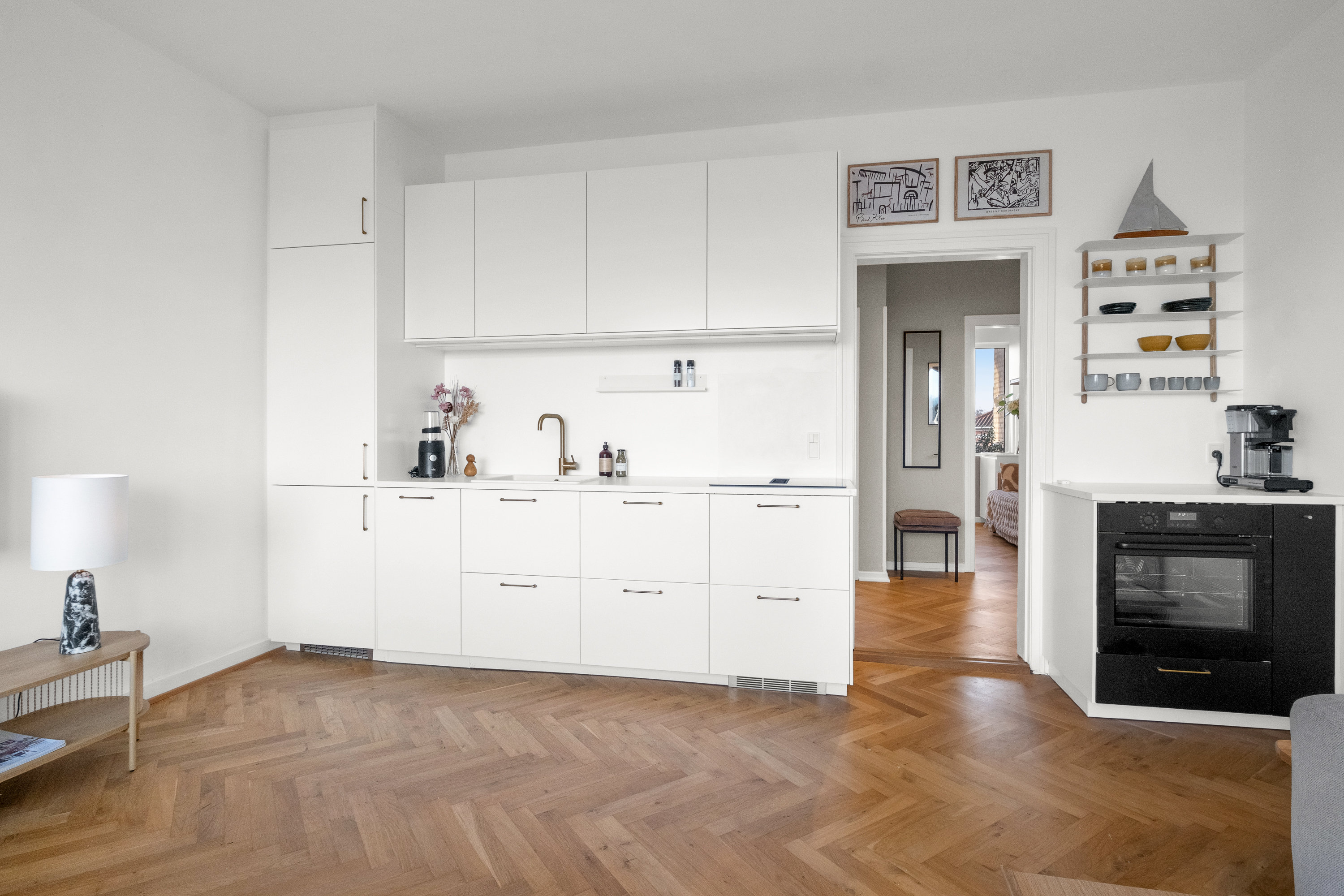 Miniaturebillede 2: køkken alrum. Billede af Kildegården 11, 2. th., 8000 Aarhus C