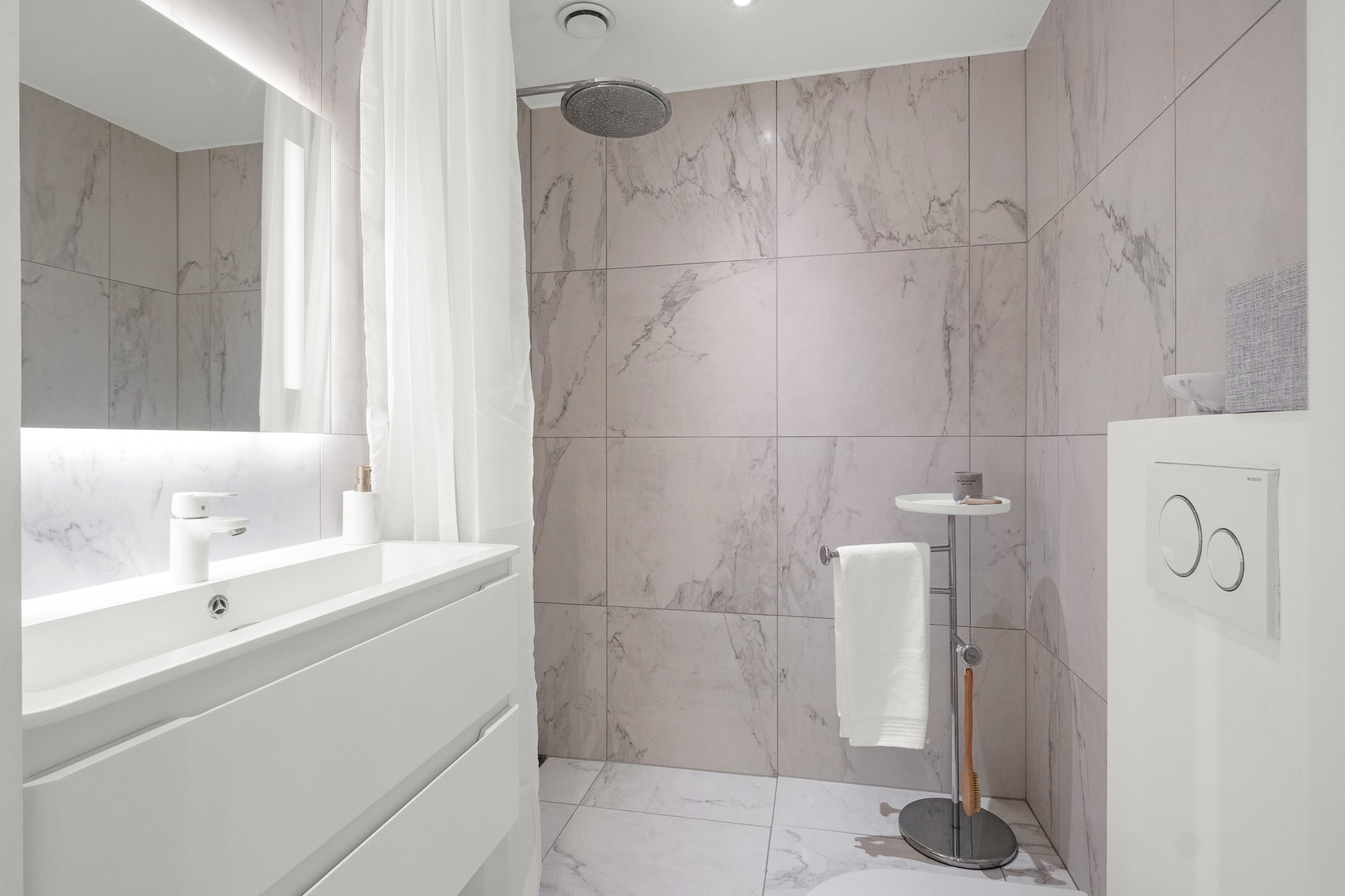 Fremhævet badeværelse billede i fuldskærmstilstand. Billede af Kildegården 11, 2. th., 8000 Aarhus C