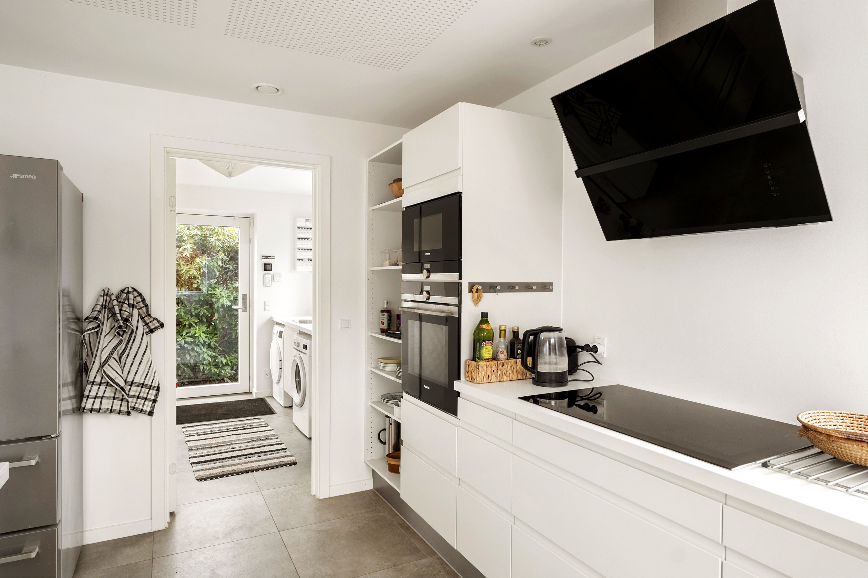 Fremhævet køkken billede i fuldskærmstilstand. Billede af Skovkrogen 8, 3450 Allerød