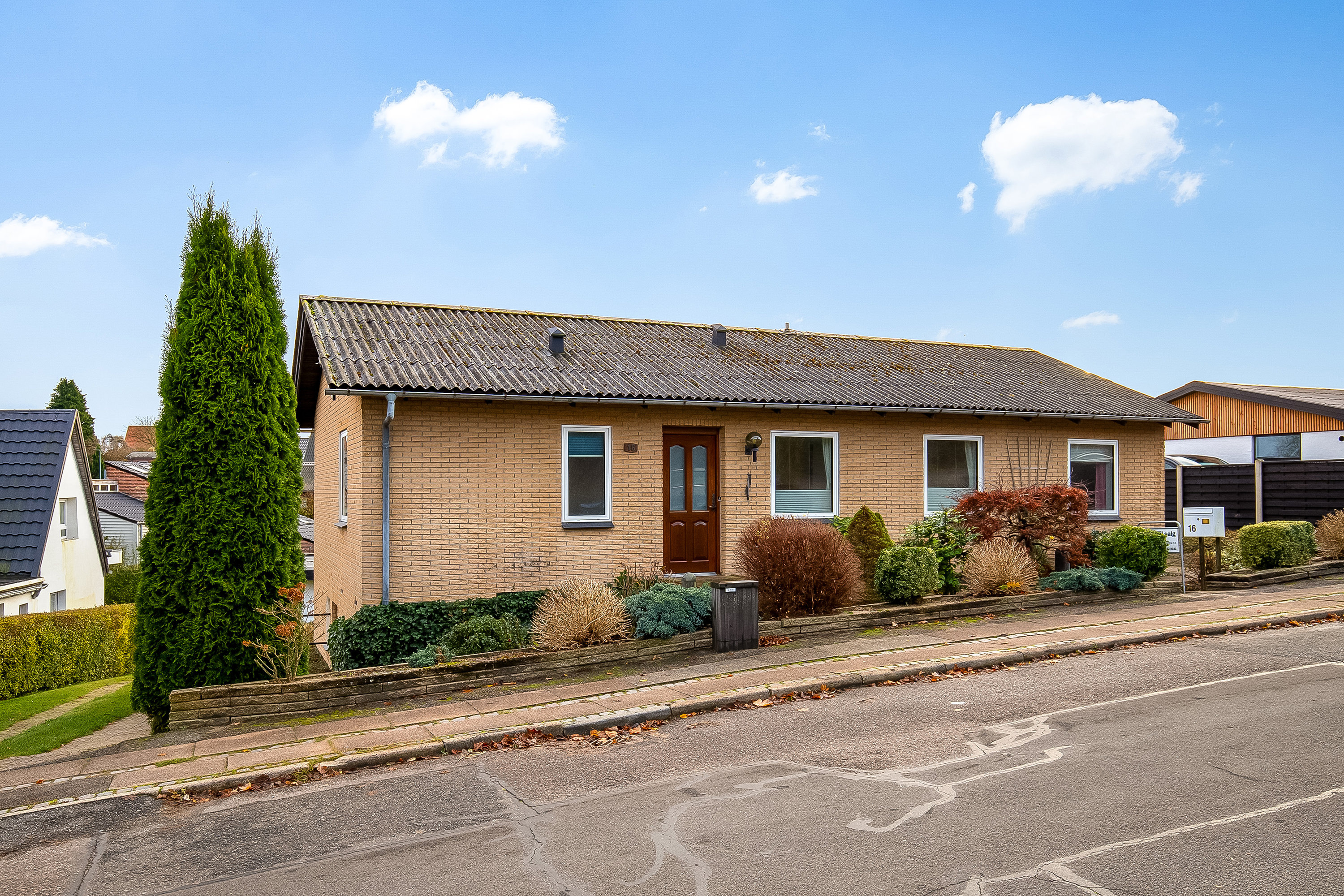 Fremhævet ejendommen billede i fuldskærmstilstand. Billede af Spurvevej 16, 6000 Kolding