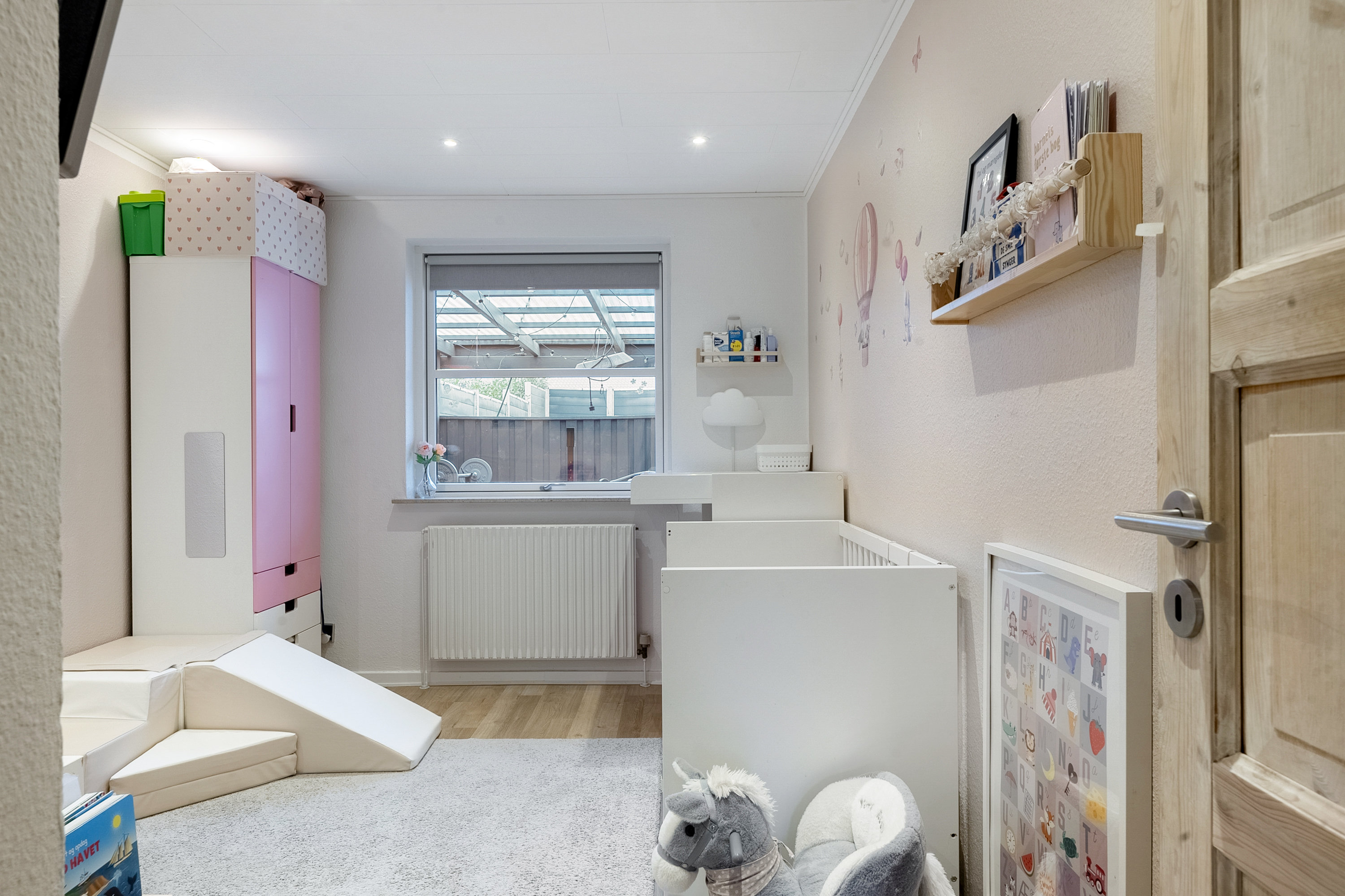 Fremhævet soveværelse billede i fuldskærmstilstand. Billede af Holkebjergvænget 21, Sanderum, 5250 Odense SV