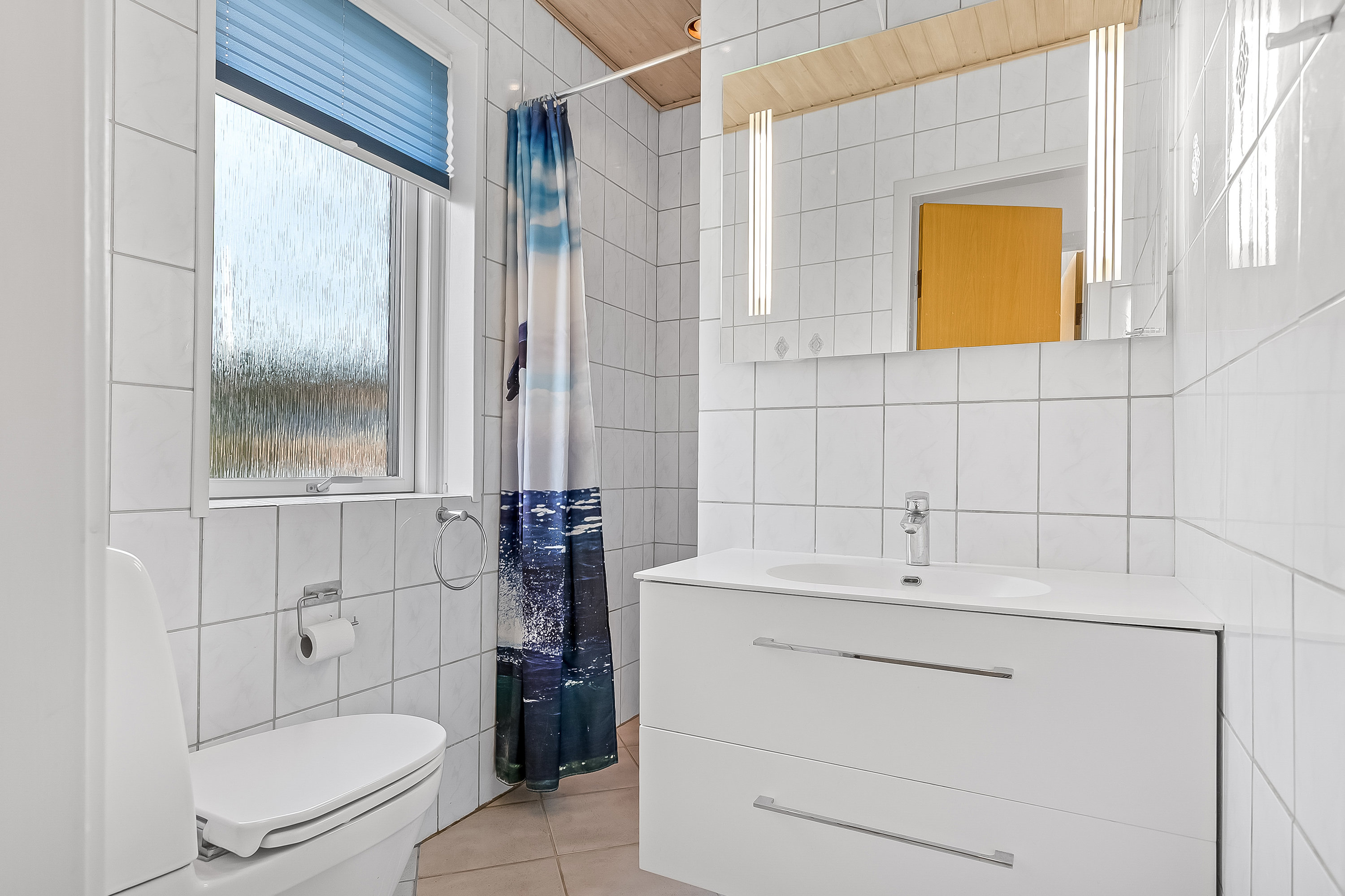 Fremhævet badeværelse billede i fuldskærmstilstand. Billede af Spurvevej 16, 6000 Kolding