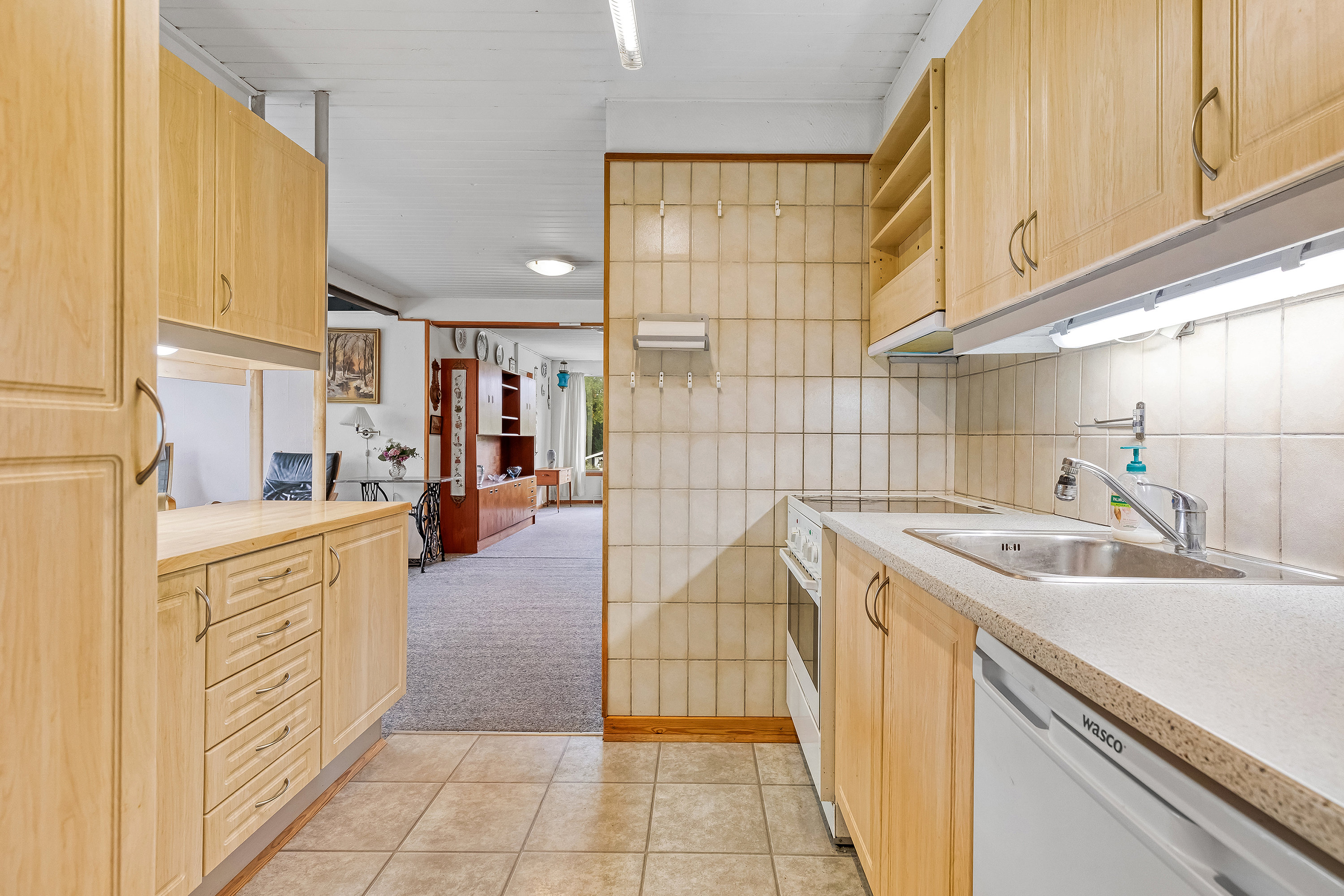 Fremhævet køkken billede i fuldskærmstilstand. Billede af Strandvej 76, Kulhuse, 3630 Jægerspris