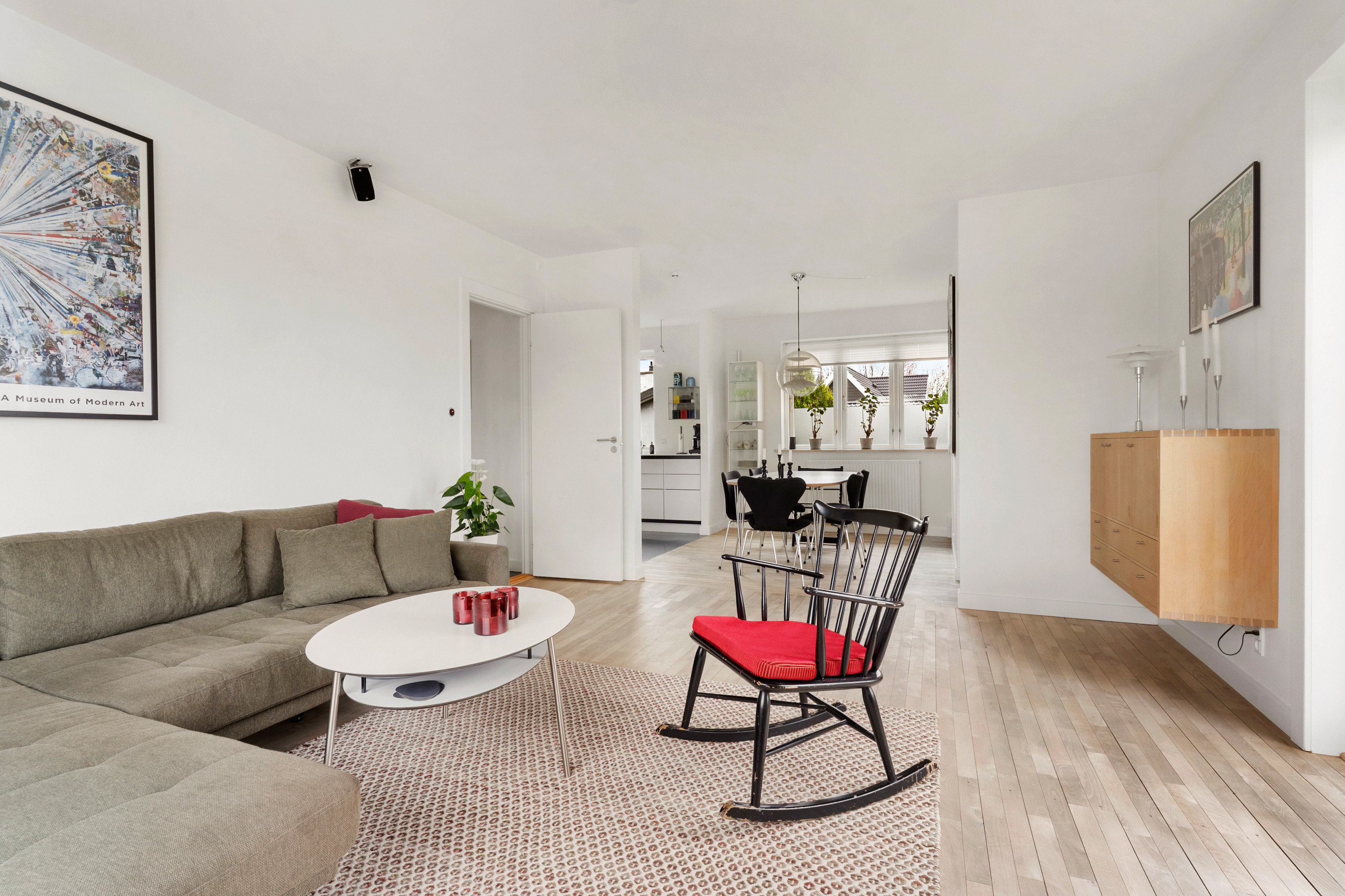 Fremhævet stue billede i fuldskærmstilstand. Billede af Gammel Køge Landevej 759, 2660 Brøndby Strand