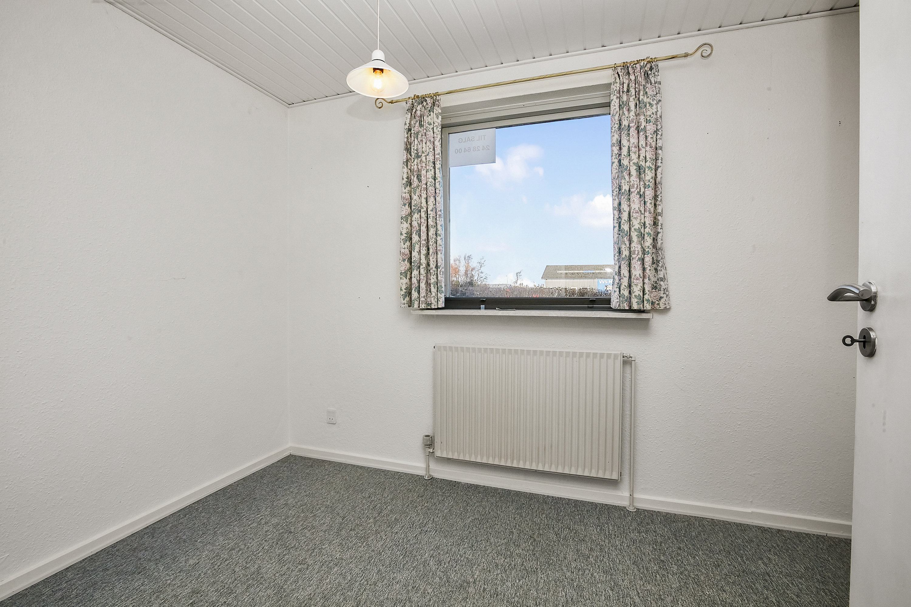 Fremhævet værelse billede i fuldskærmstilstand. Billede af Rosavej 1B, 7160 Tørring