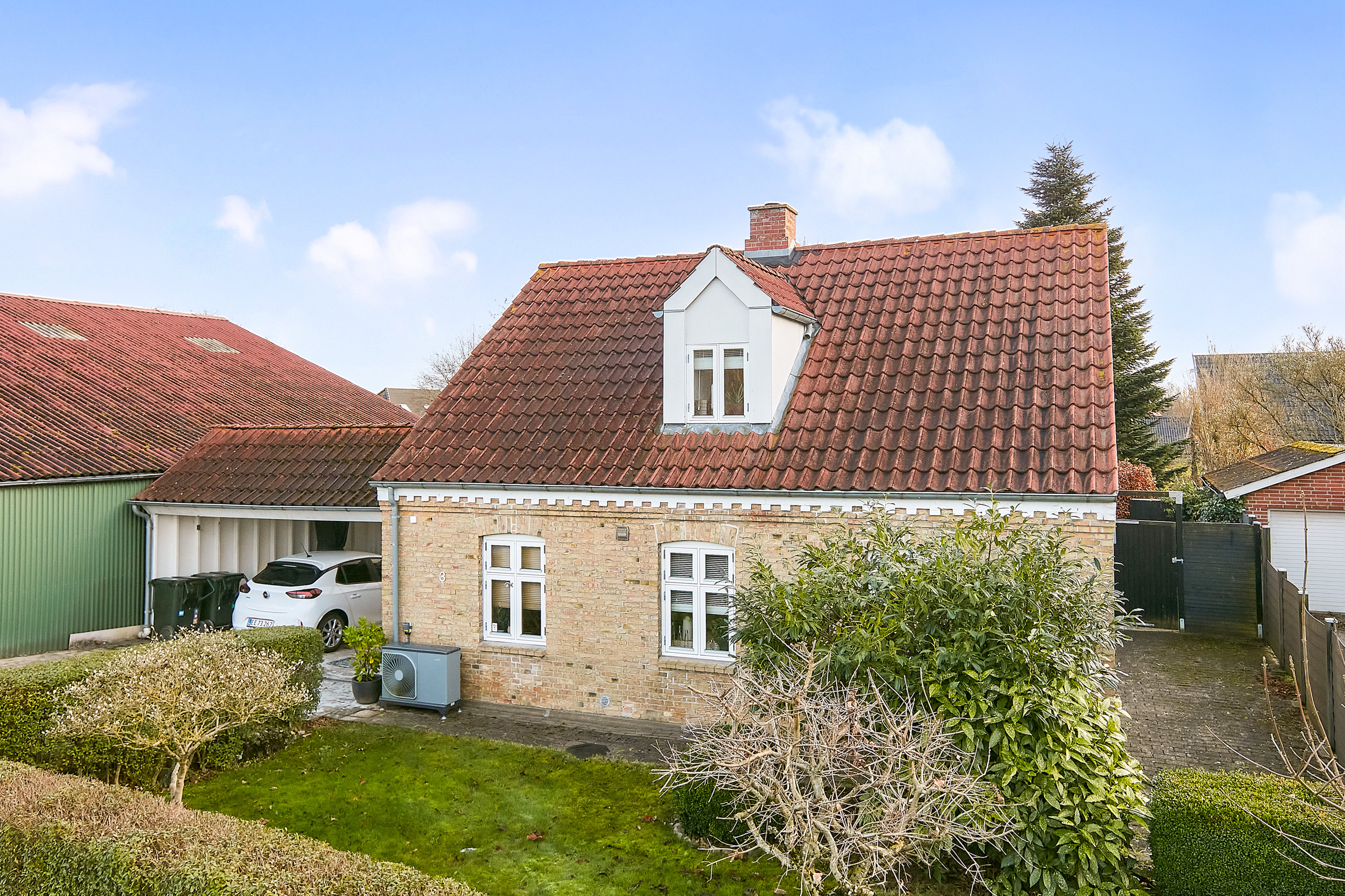 Fremhævet ejendommen billede i fuldskærmstilstand. Billede af Honum Skovvej 3, 8762 Flemming