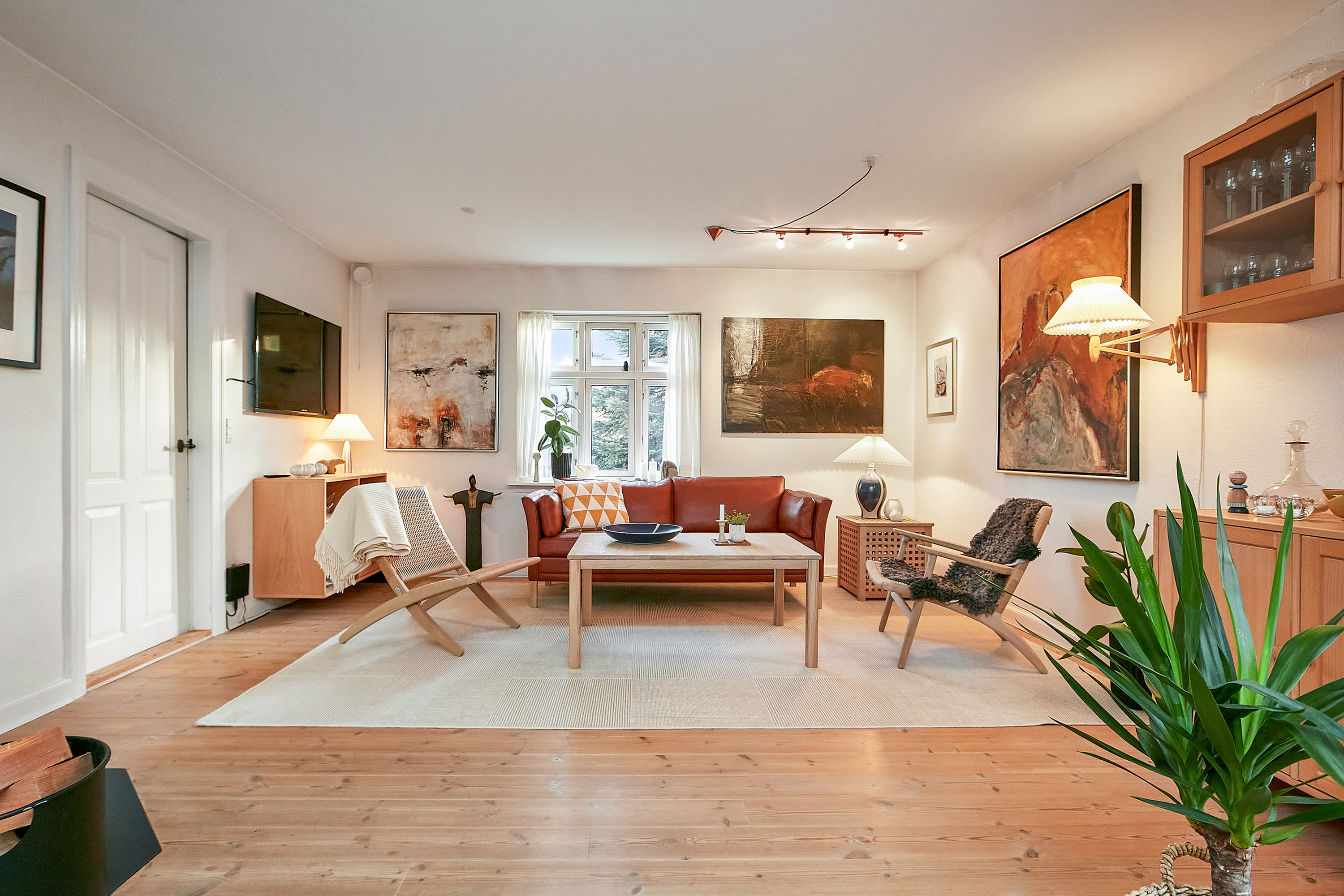 Fremhævet stue billede i fuldskærmstilstand. Billede af Honum Skovvej 3, 8762 Flemming