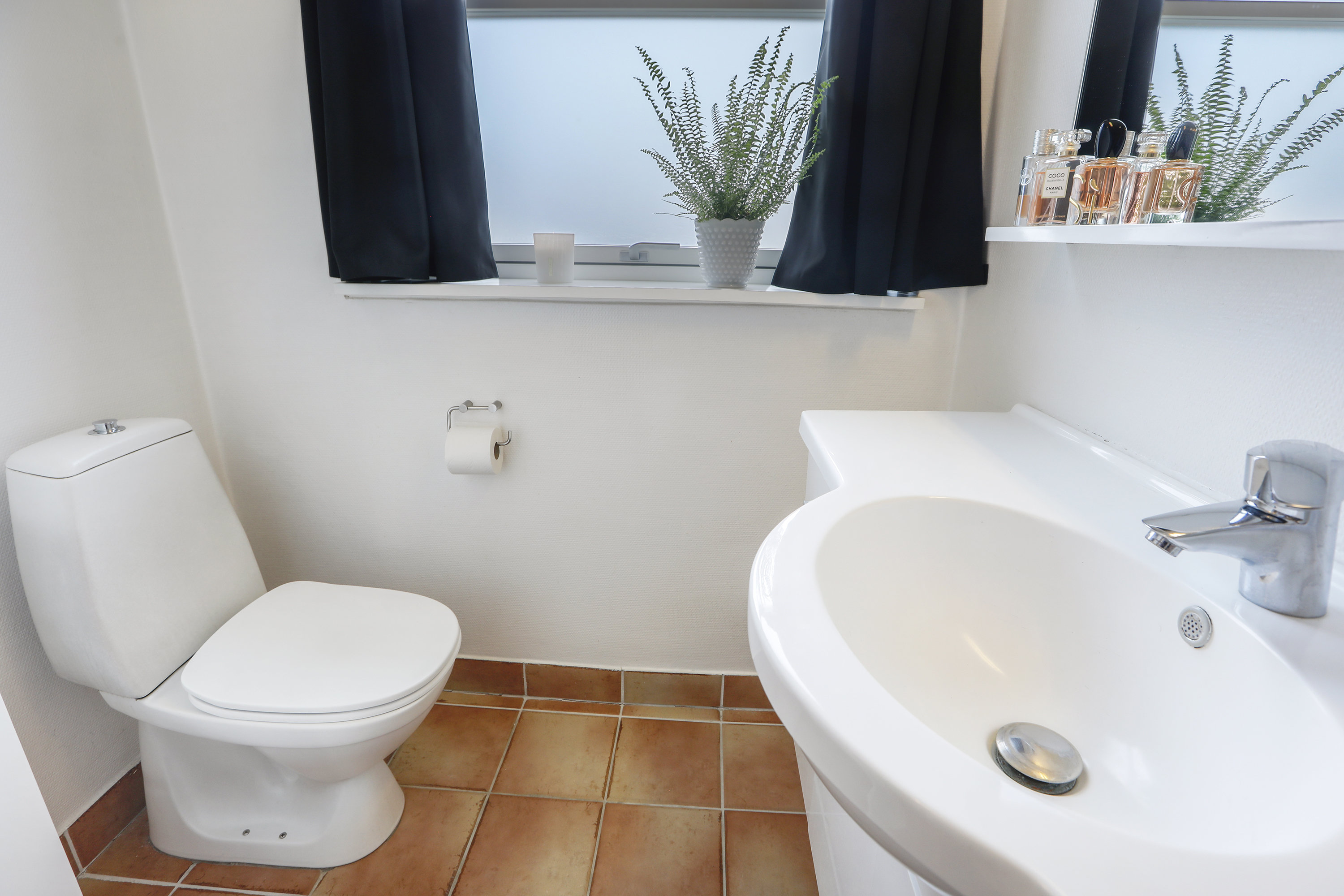 Fremhævet badeværelse billede i fuldskærmstilstand. Billede af Vibyvej 5, 2740 Skovlunde