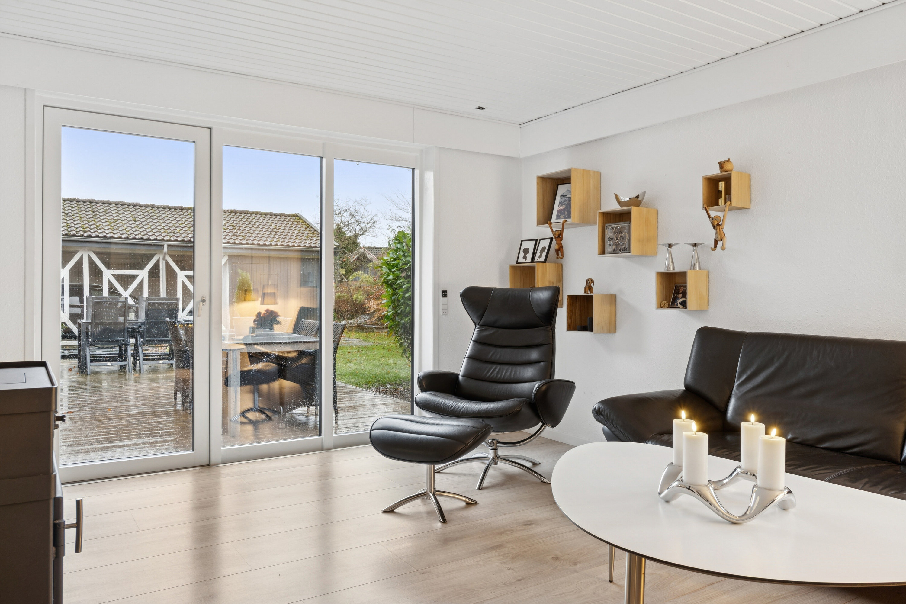 Fremhævet stue billede i fuldskærmstilstand. Billede af Granvænget 18, Smedeby, 6340 Kruså