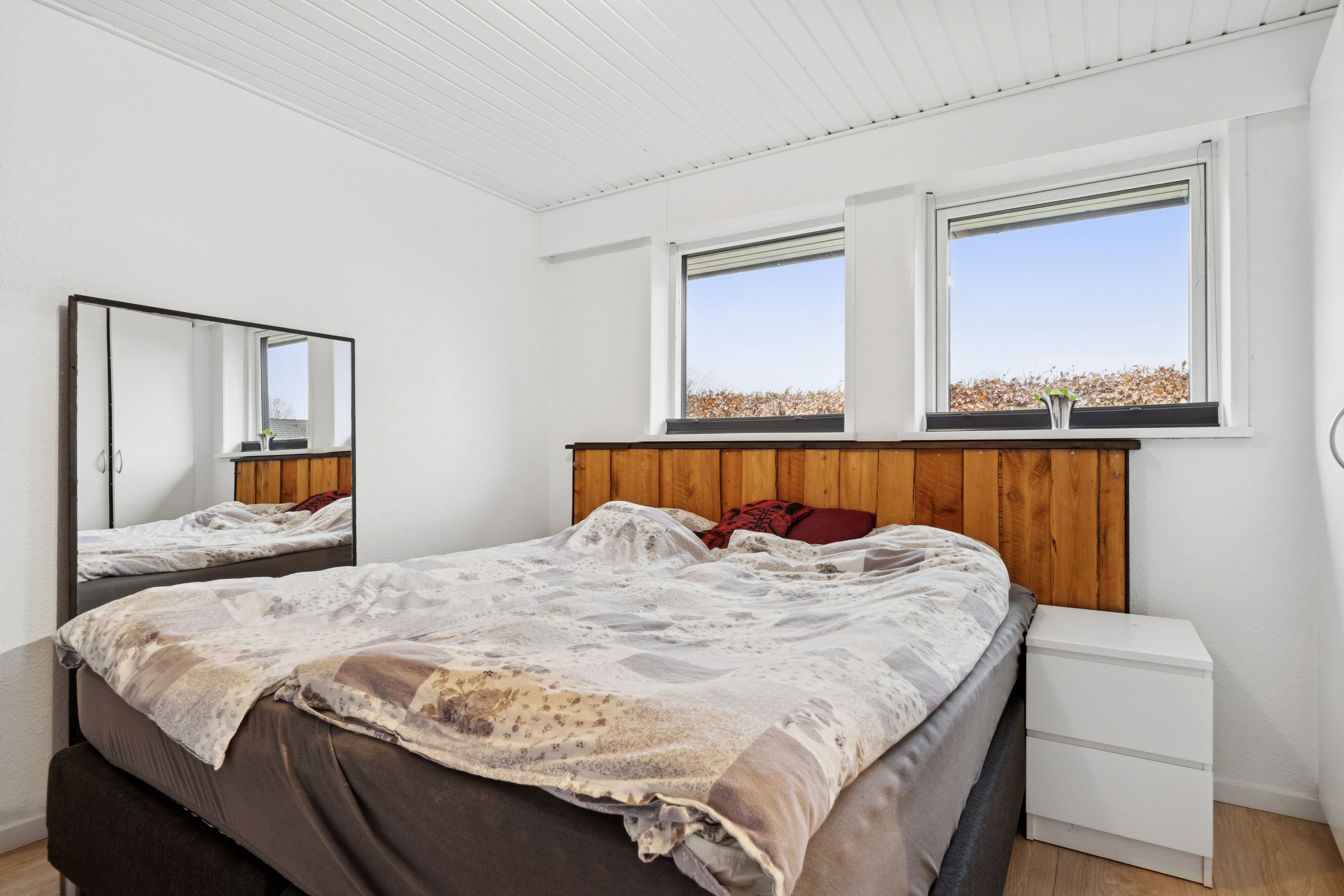 Fremhævet soveværelse billede i fuldskærmstilstand. Billede af Granvænget 18, Smedeby, 6340 Kruså