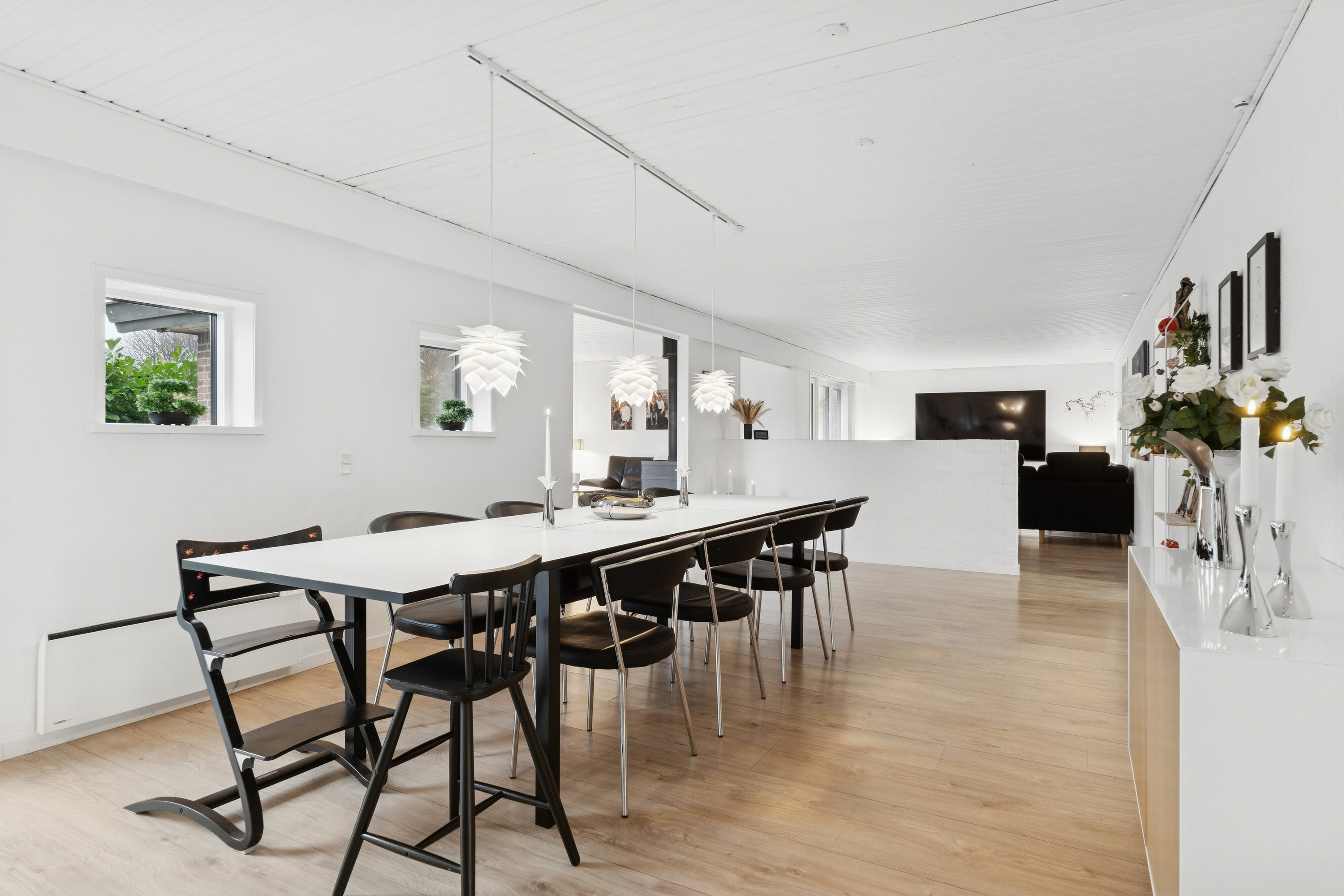 Fremhævet spisestue billede i fuldskærmstilstand. Billede af Granvænget 18, Smedeby, 6340 Kruså