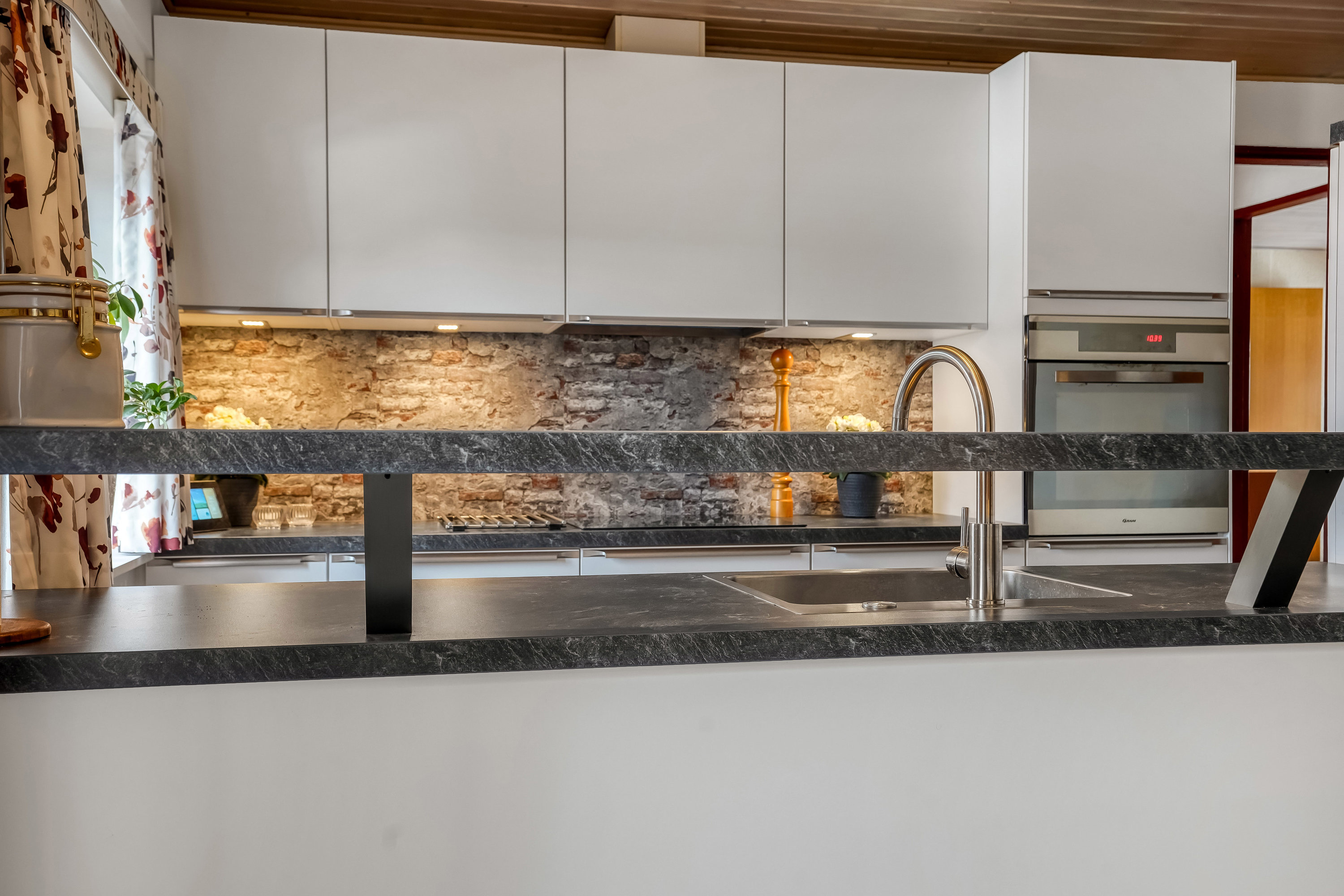 Fremhævet køkken billede i fuldskærmstilstand. Billede af Hollændervej 36, 5500 Middelfart