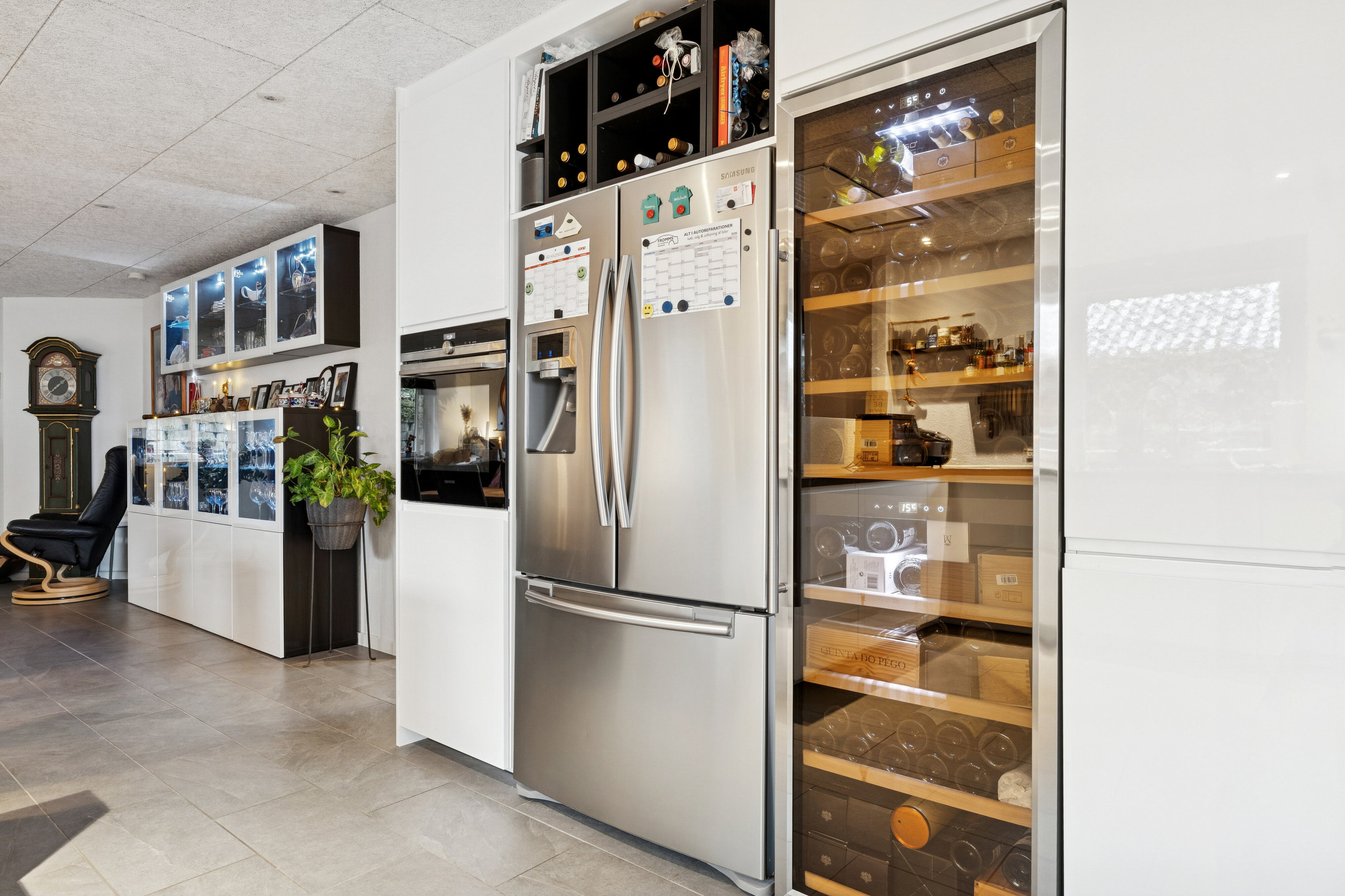 Fremhævet gang billede i fuldskærmstilstand. Billede af Østerskovvej 47E, Kollund, 6340 Kruså