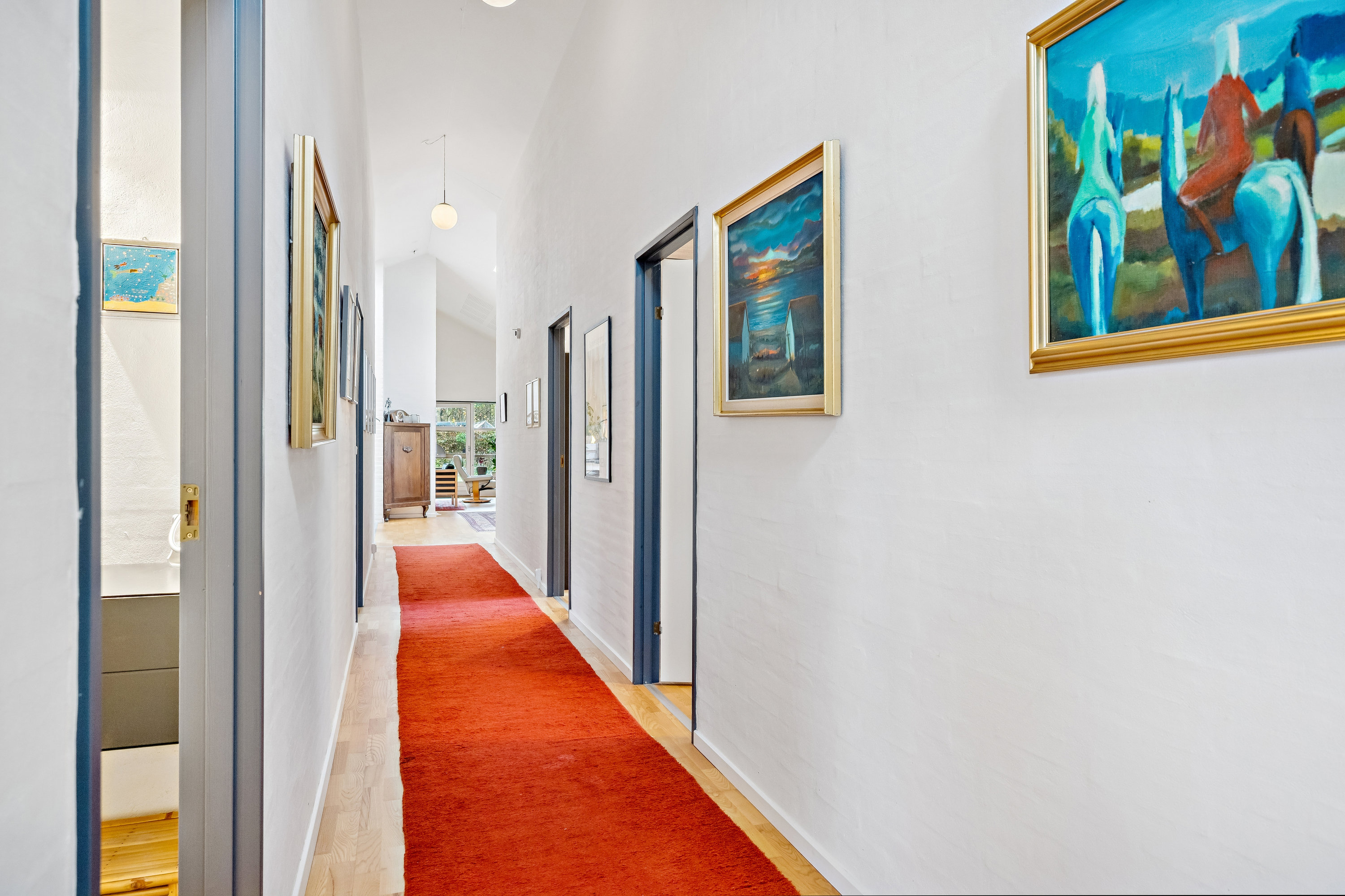 Fremhævet gang billede i fuldskærmstilstand. Billede af Christiansborgvej 24, 8930 Randers NØ