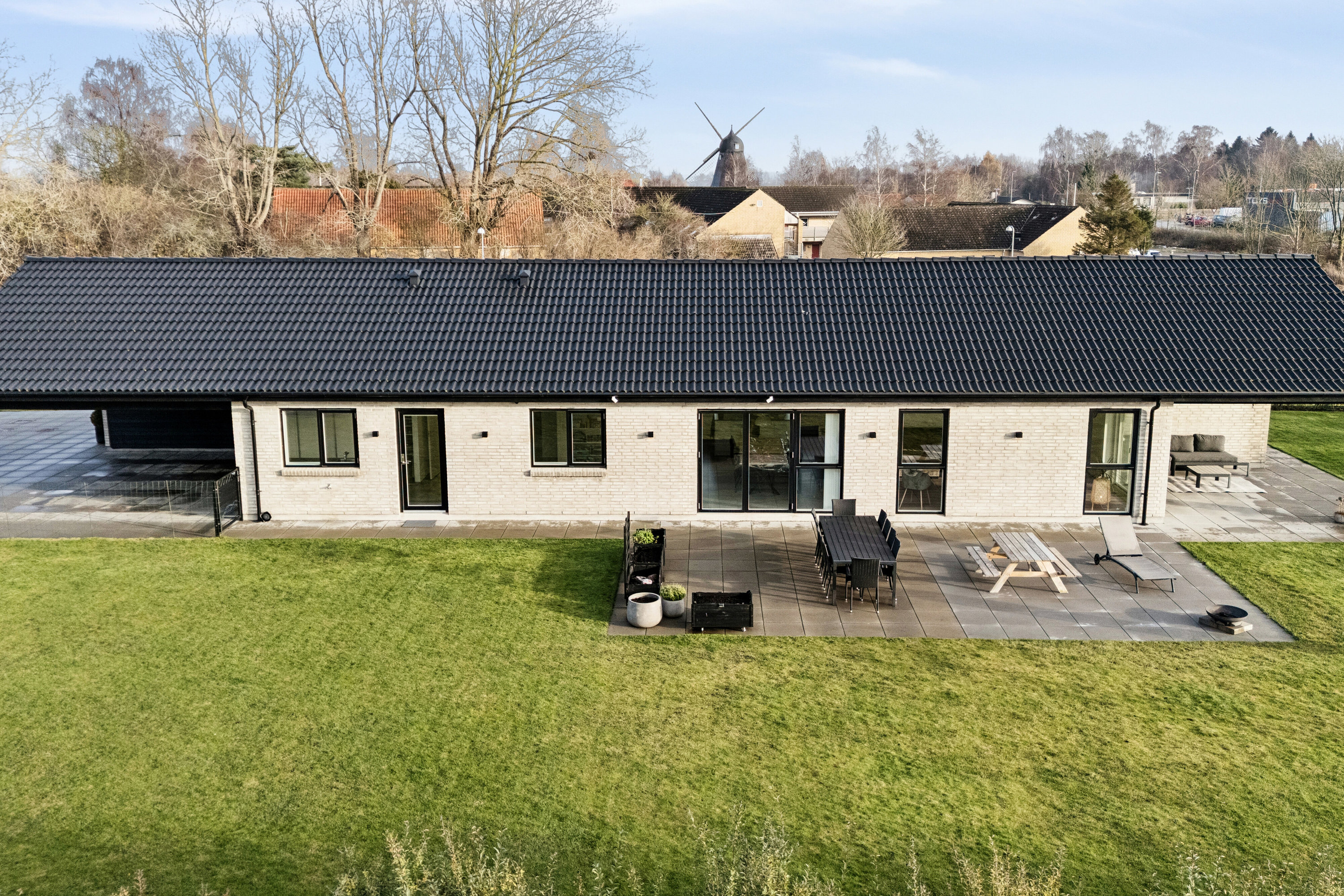 Fremhævet luftfoto billede i fuldskærmstilstand. Billede af Humle Bakke 1, 4390 Vipperød