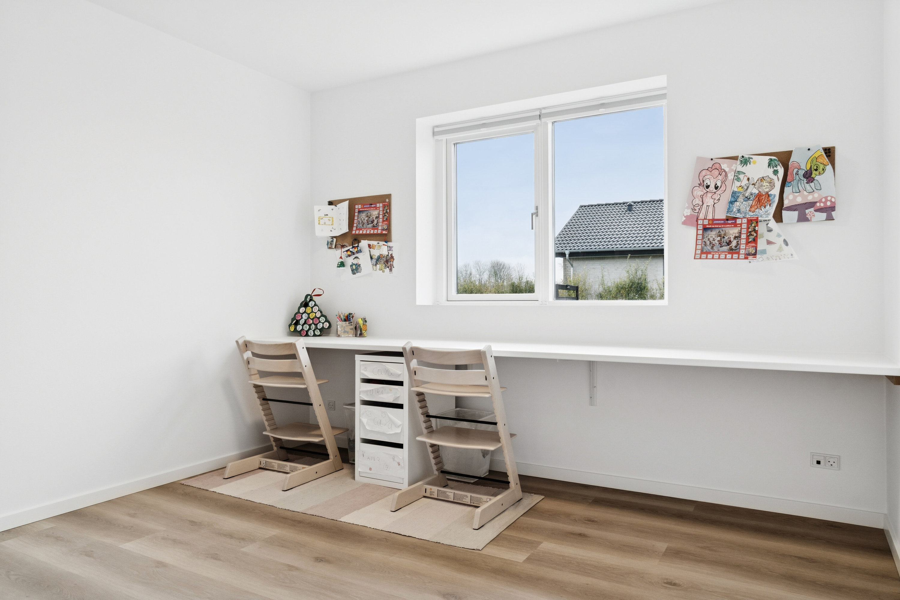 Fremhævet værelse billede i fuldskærmstilstand. Billede af Humle Bakke 1, 4390 Vipperød