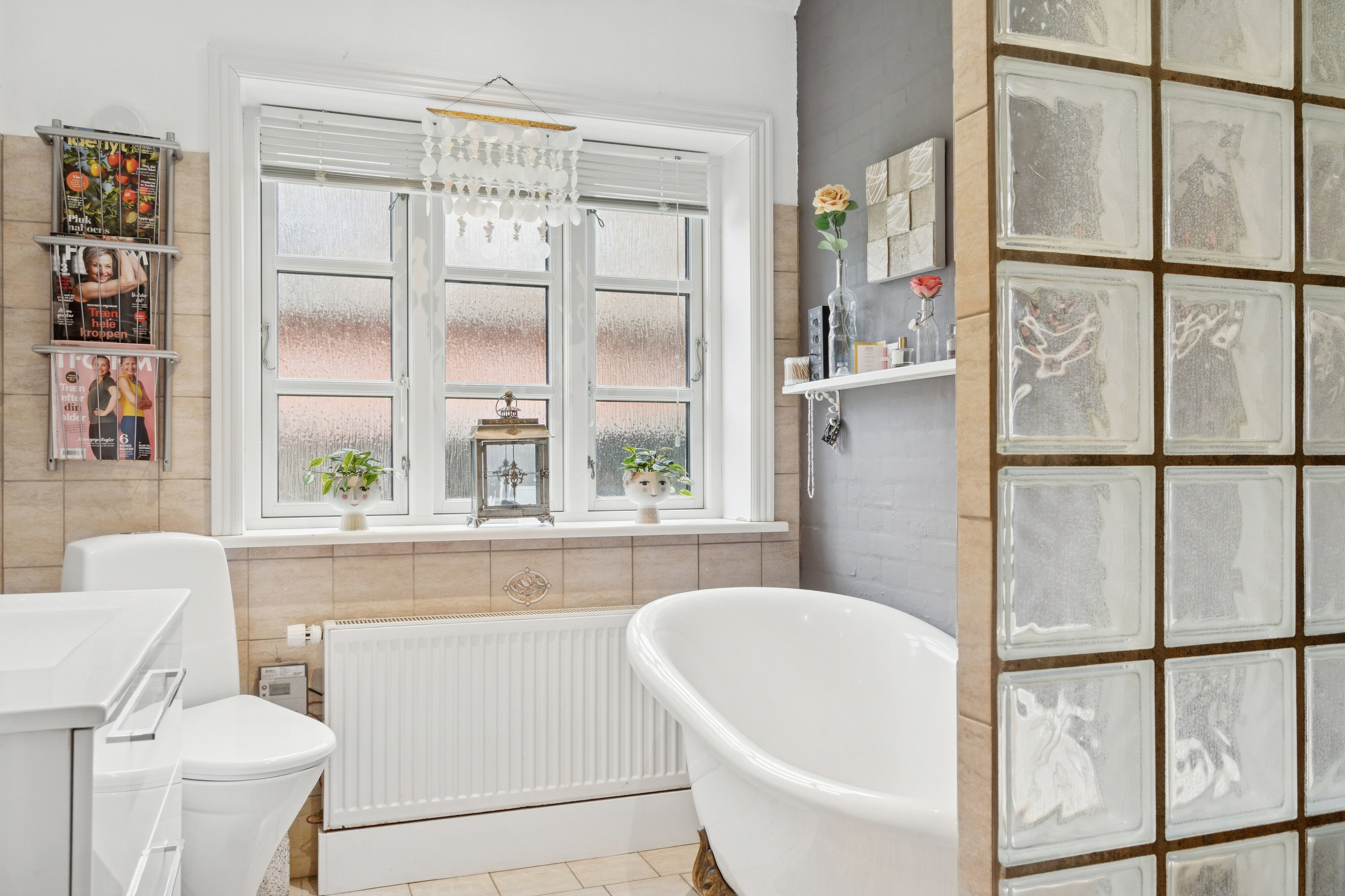 Fremhævet badeværelse billede i fuldskærmstilstand. Billede af Helsingevej 150K, Asserbo, 3300 Frederiksværk