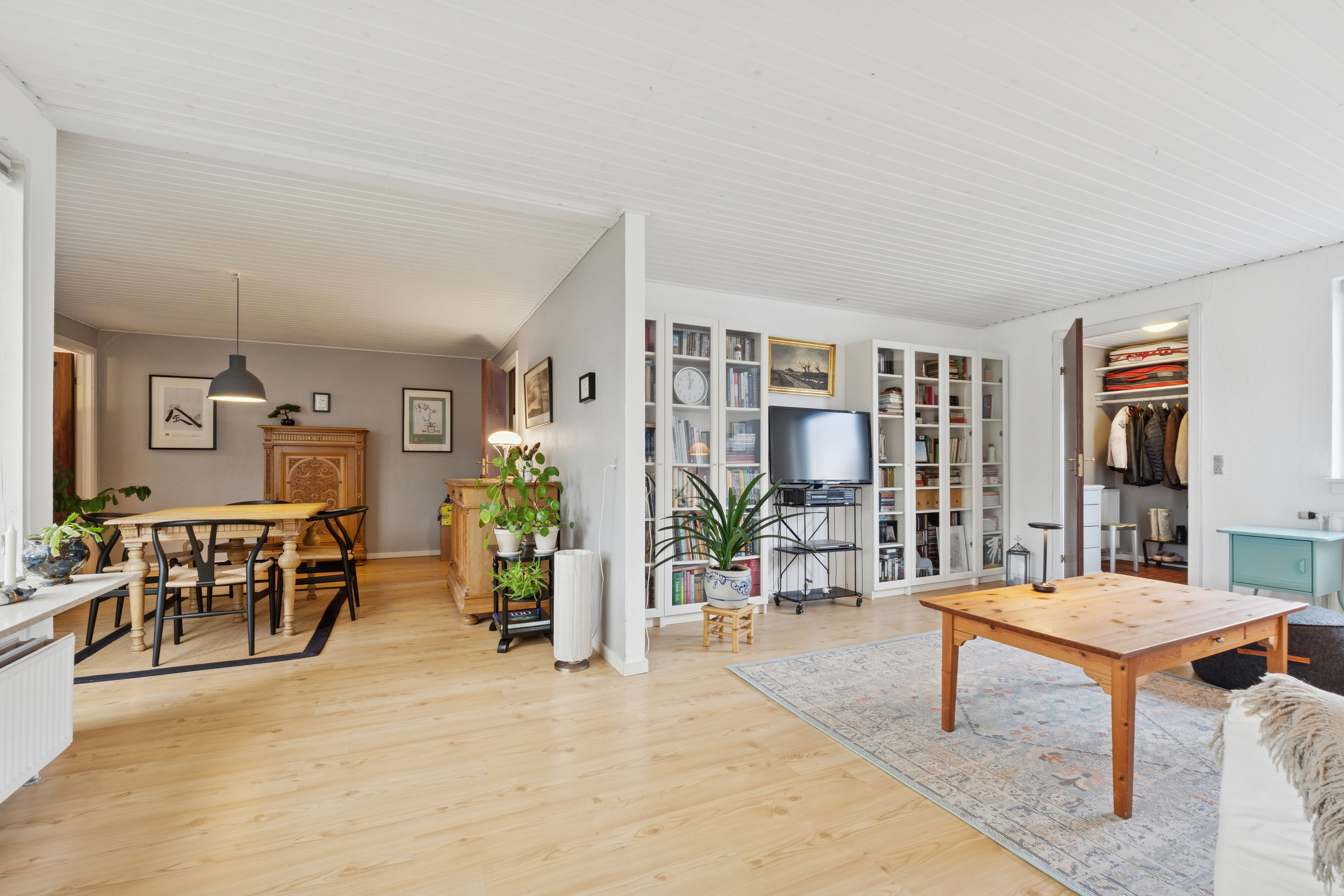 Fremhævet stue billede i fuldskærmstilstand. Billede af Præstevej 131, Korup, 5210 Odense NV