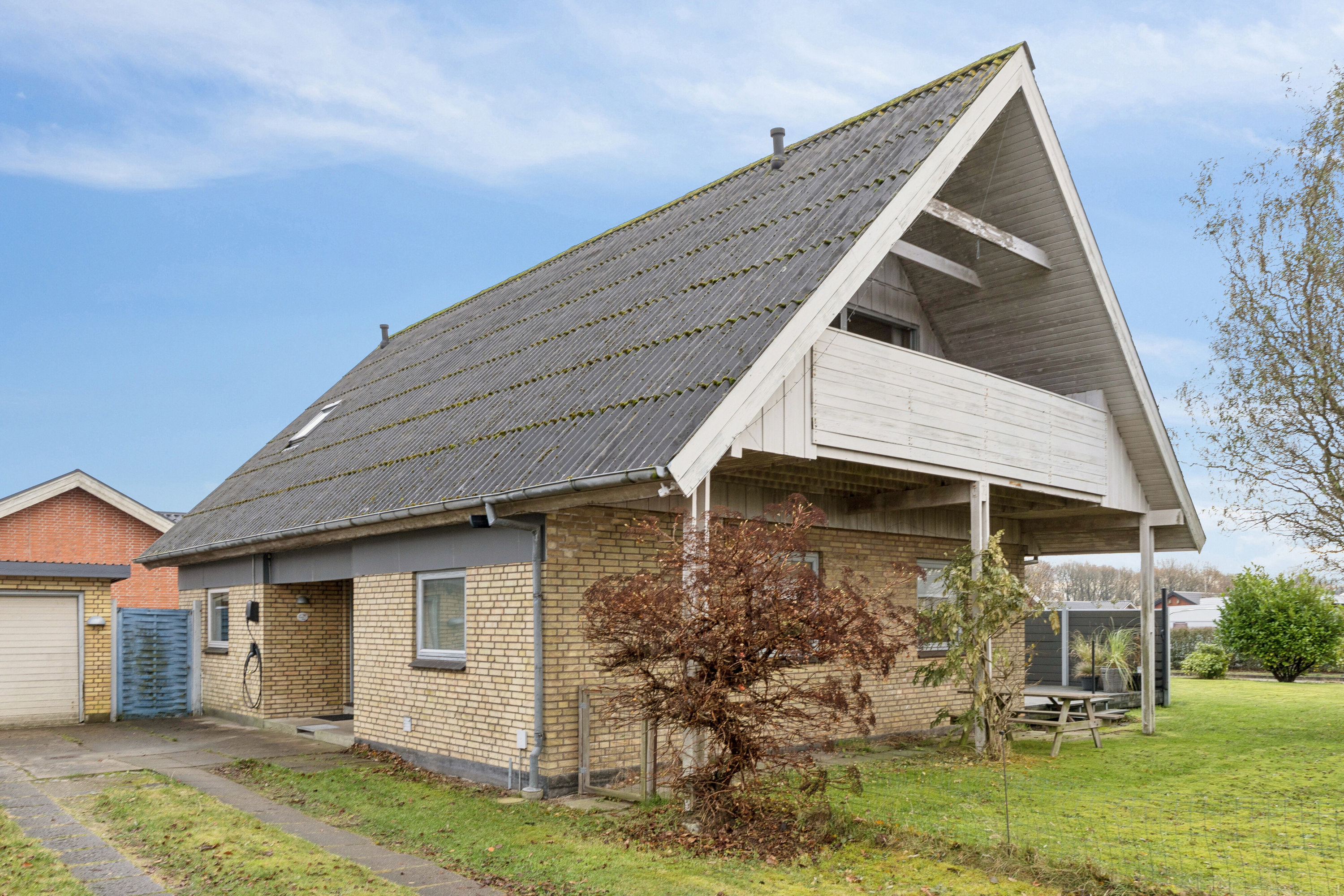 Miniaturebillede 2: set fra haven. Billede af Hedebyvej 3, 6330 Padborg