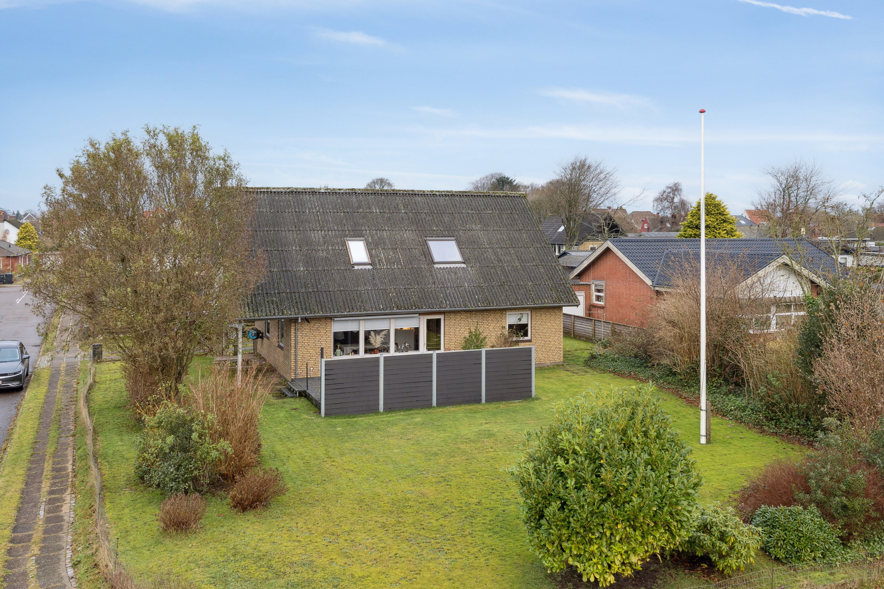 Fremhævet set fra haven billede i fuldskærmstilstand. Billede af Hedebyvej 3, 6330 Padborg