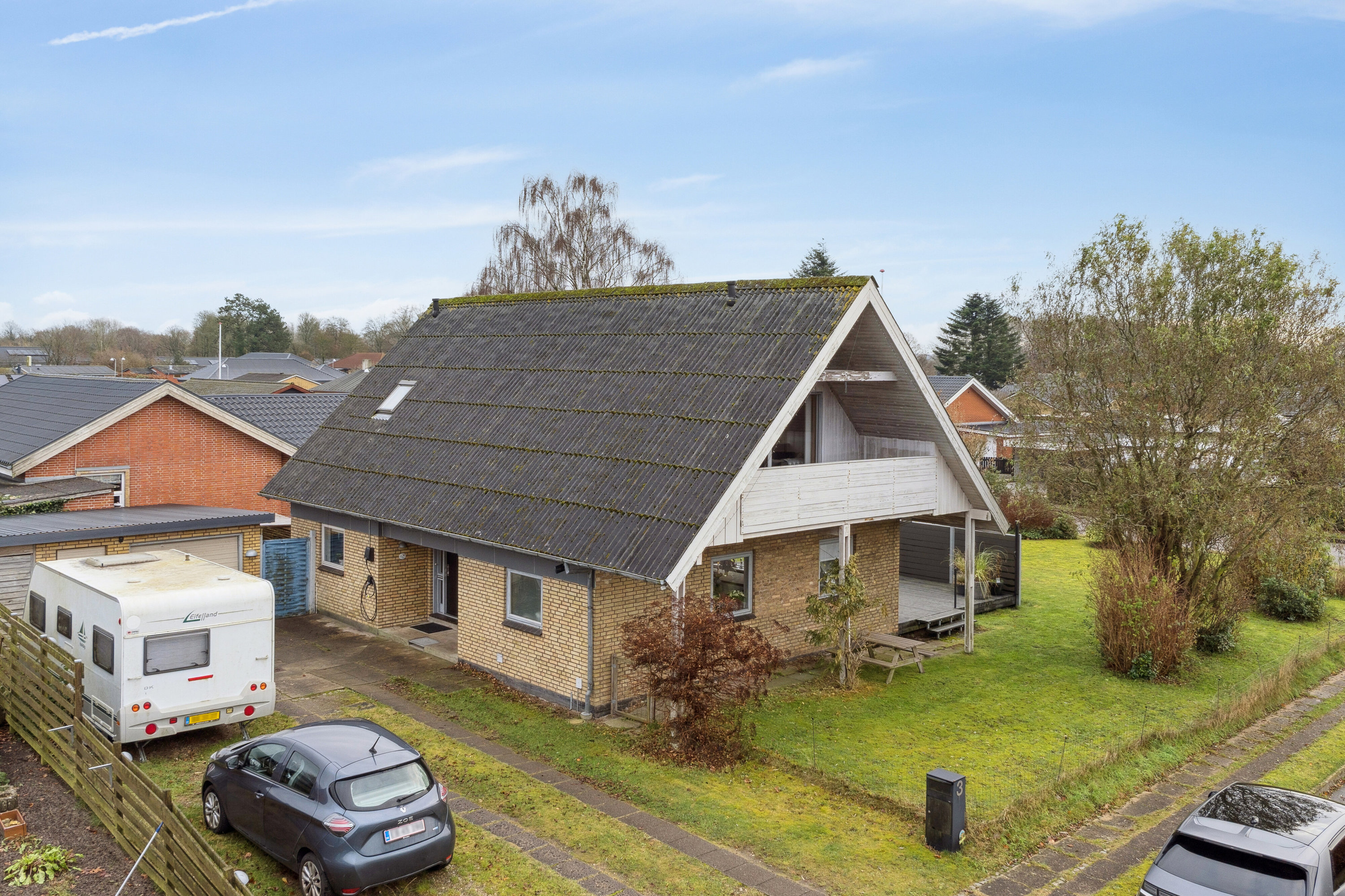 Fremhævet set fra vejen billede i fuldskærmstilstand. Billede af Hedebyvej 3, 6330 Padborg