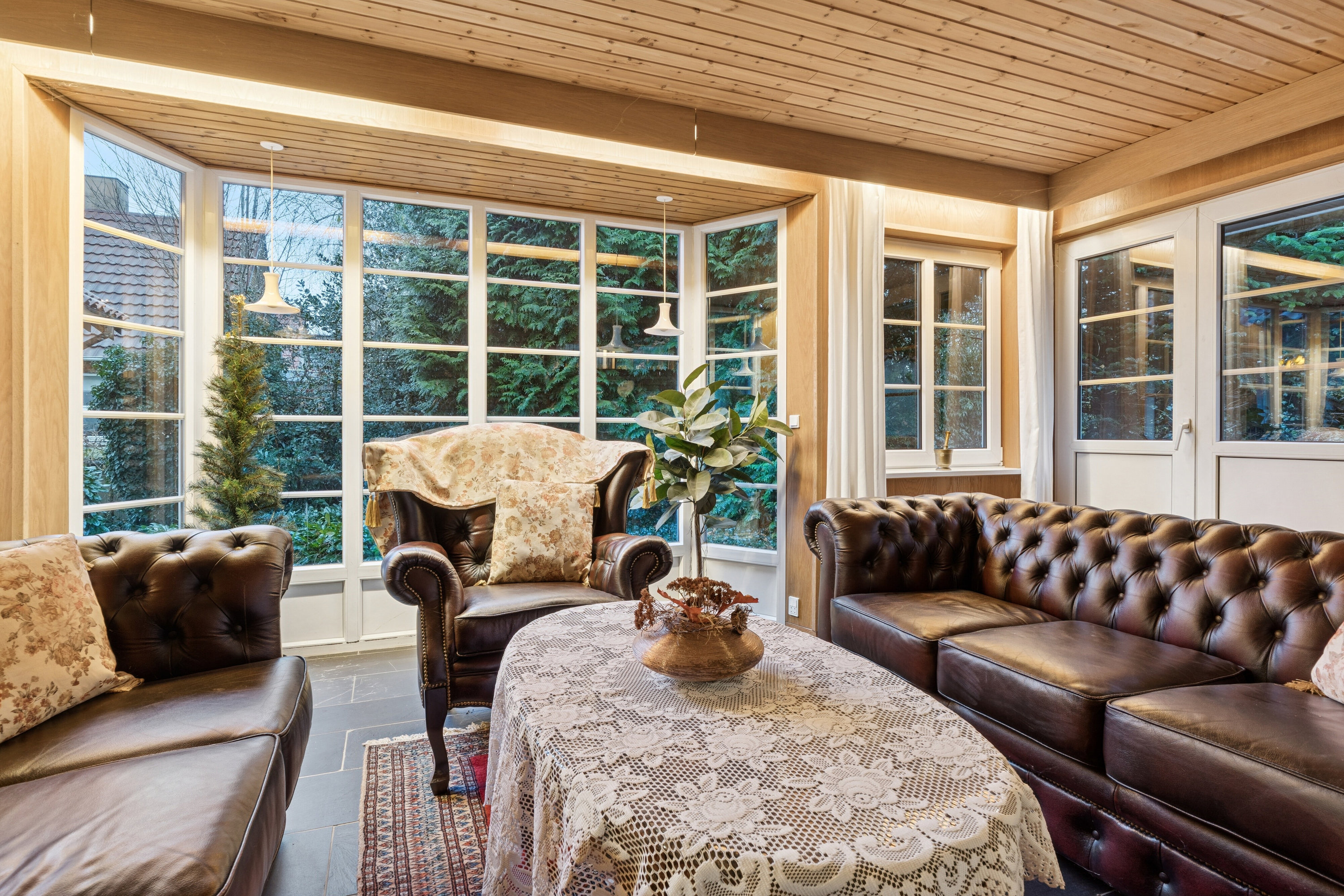 Fremhævet stue billede i fuldskærmstilstand. Billede af Frøslevvej 37, 6330 Padborg