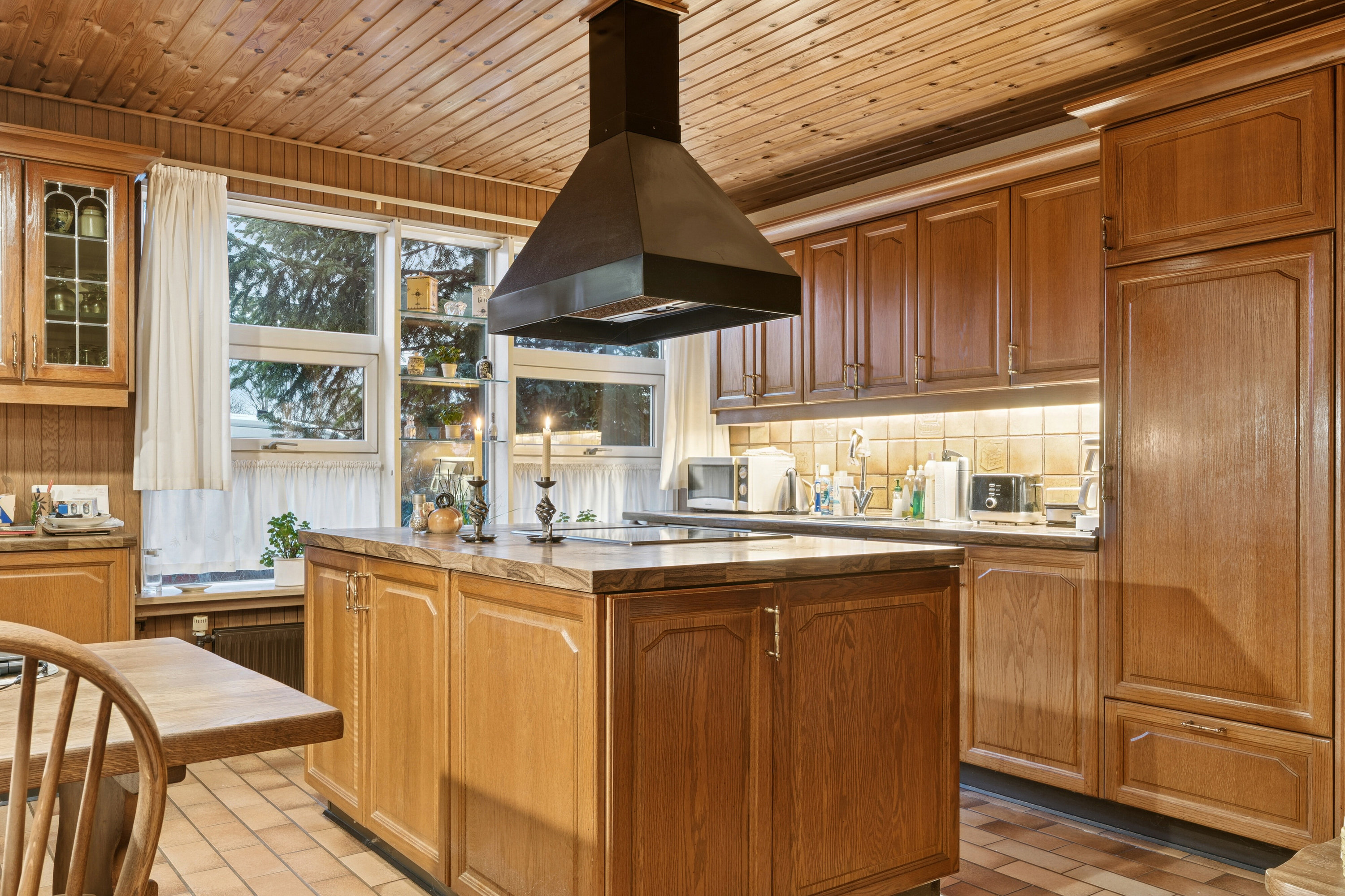 Fremhævet køkken billede i fuldskærmstilstand. Billede af Frøslevvej 37, 6330 Padborg