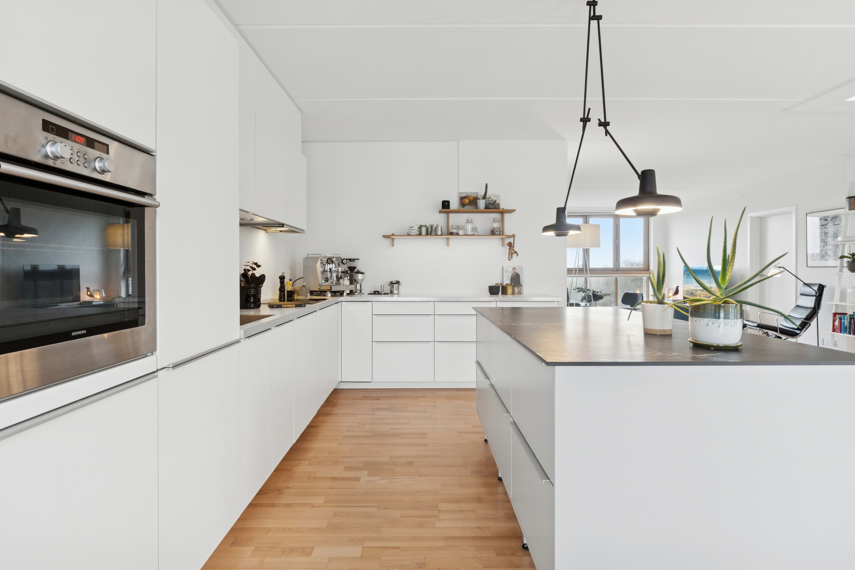 Fremhævet køkken billede i fuldskærmstilstand. Billede af Artillerivej 114, 5., 2300 København S