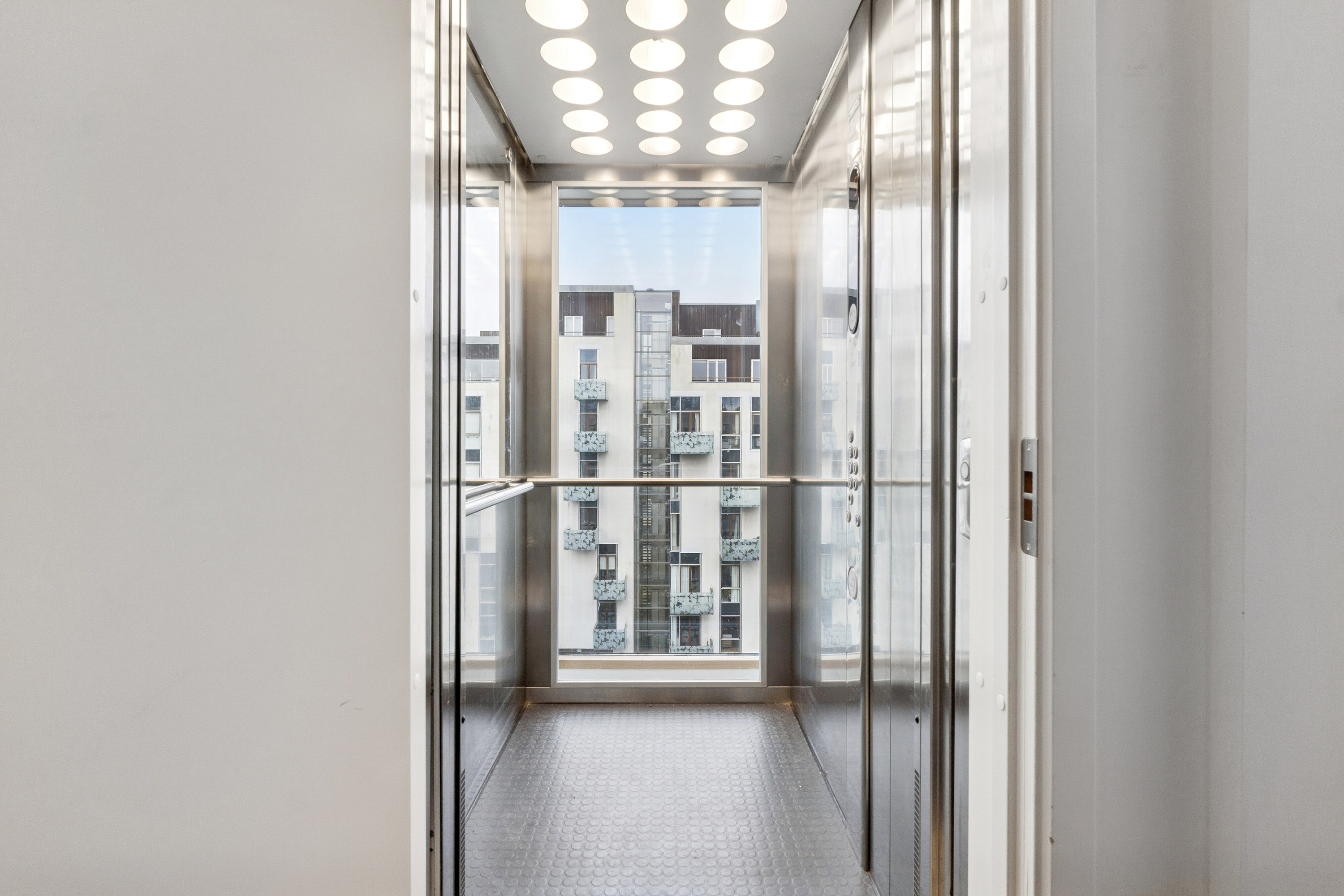 Fremhævet gang billede i fuldskærmstilstand. Billede af Artillerivej 114, 5., 2300 København S