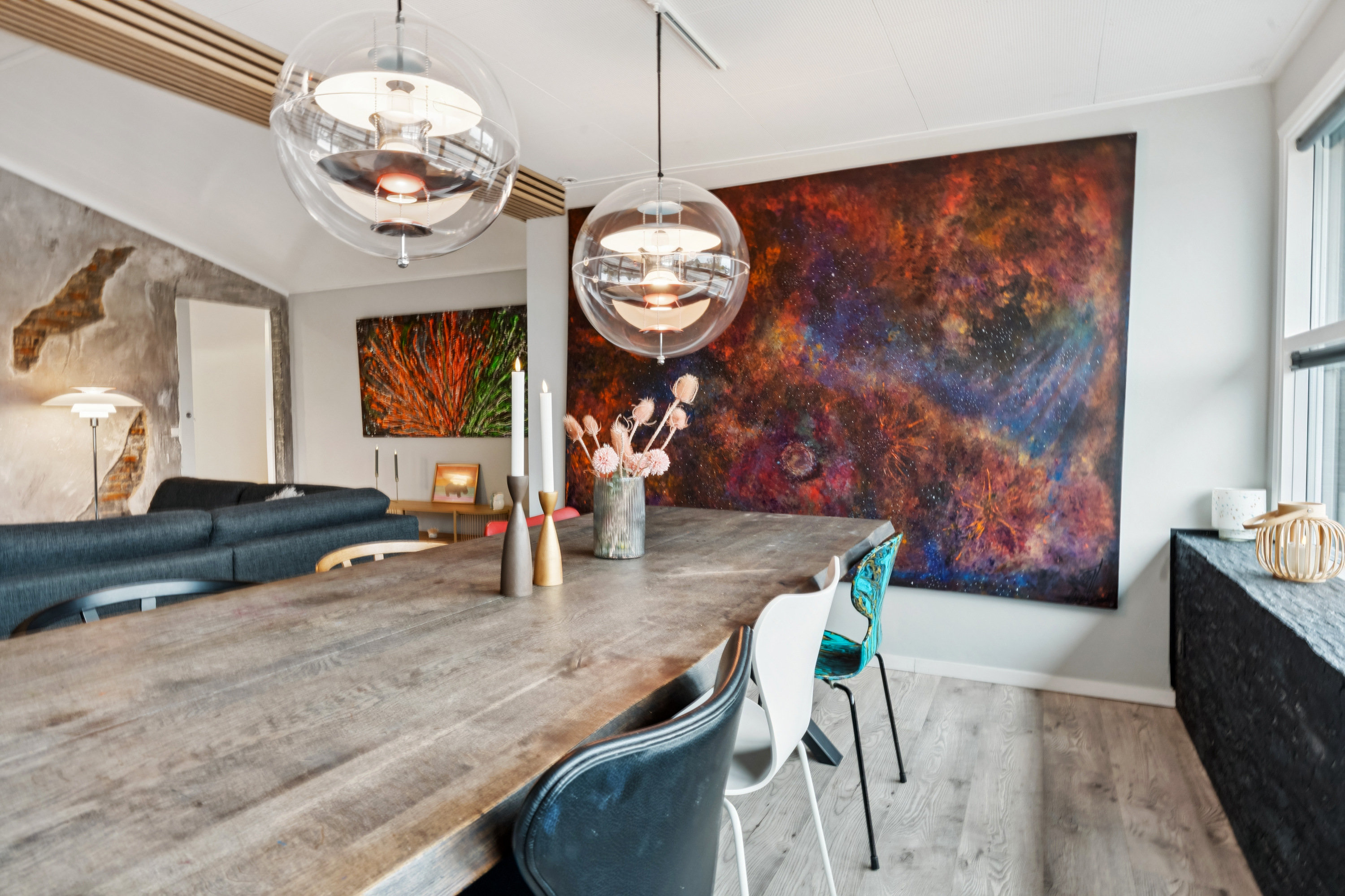 Fremhævet stue billede i fuldskærmstilstand. Billede af Rungsvej 58, 9200 Aalborg SV