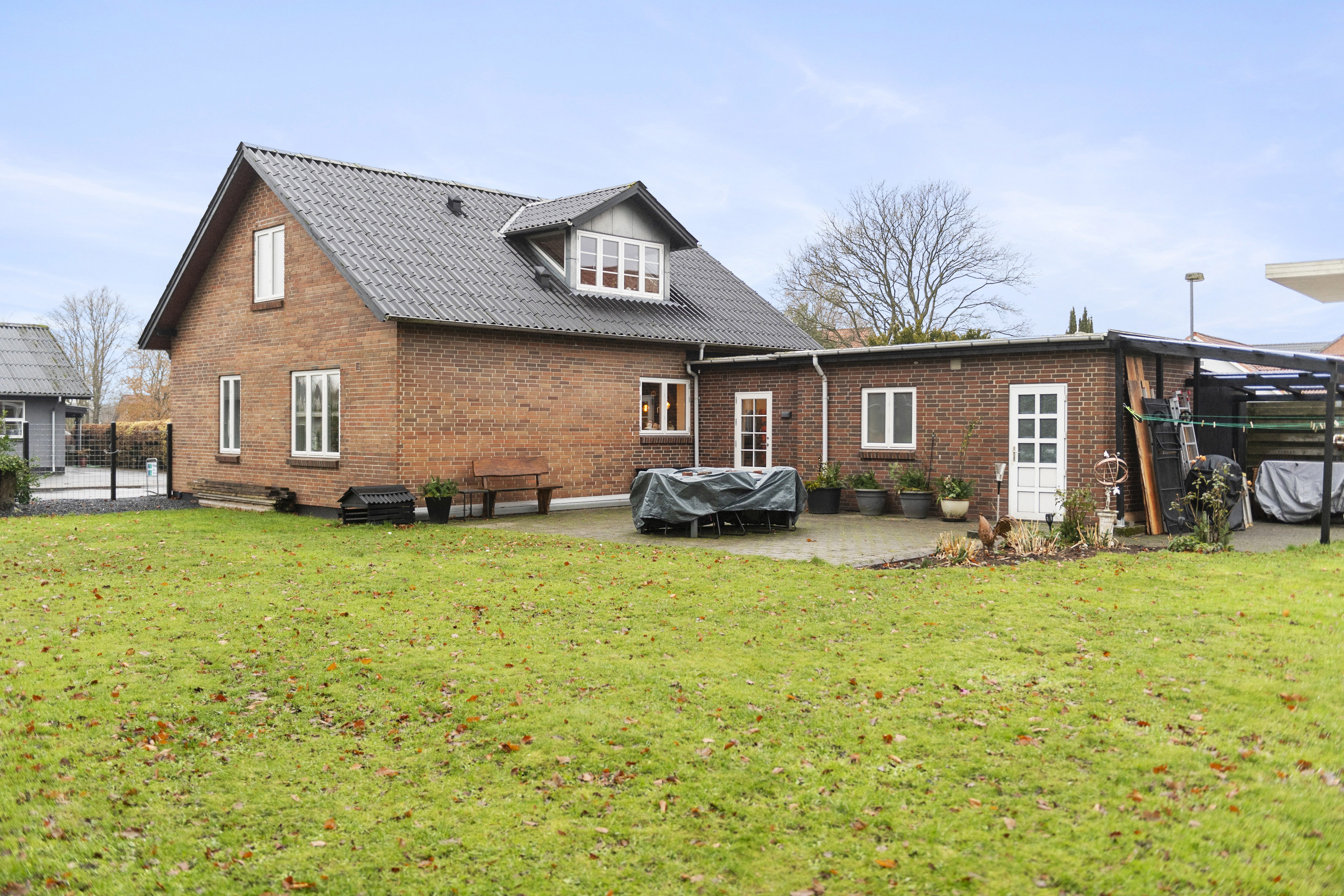 Fremhævet ejendommen billede i fuldskærmstilstand. Billede af Rønnealle 3, 6862 Tistrup