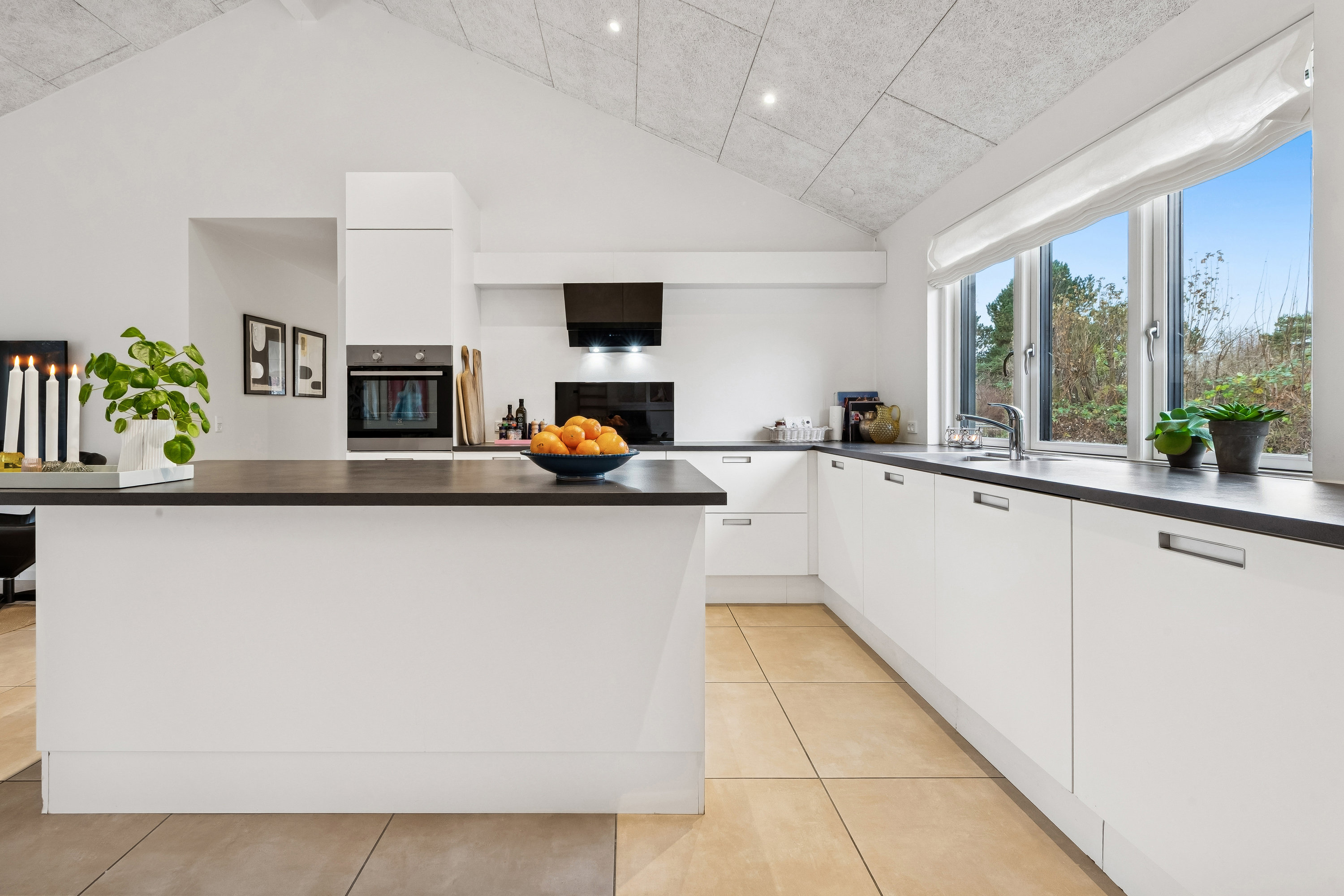 Fremhævet køkken billede i fuldskærmstilstand. Billede af Steenkile-Åsen 5, Udsholt, 3230 Græsted