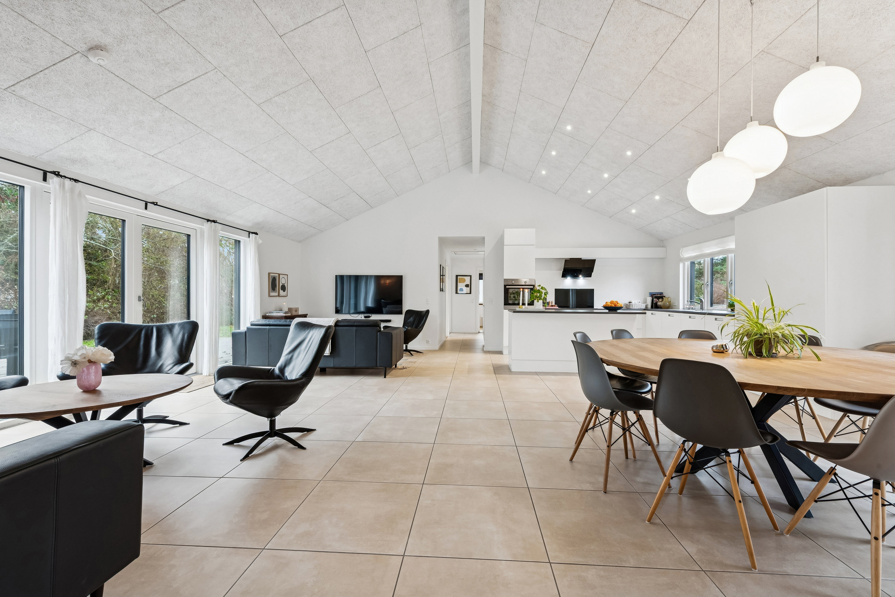 Fremhævet køkken alrum billede i fuldskærmstilstand. Billede af Steenkile-Åsen 5, Udsholt, 3230 Græsted