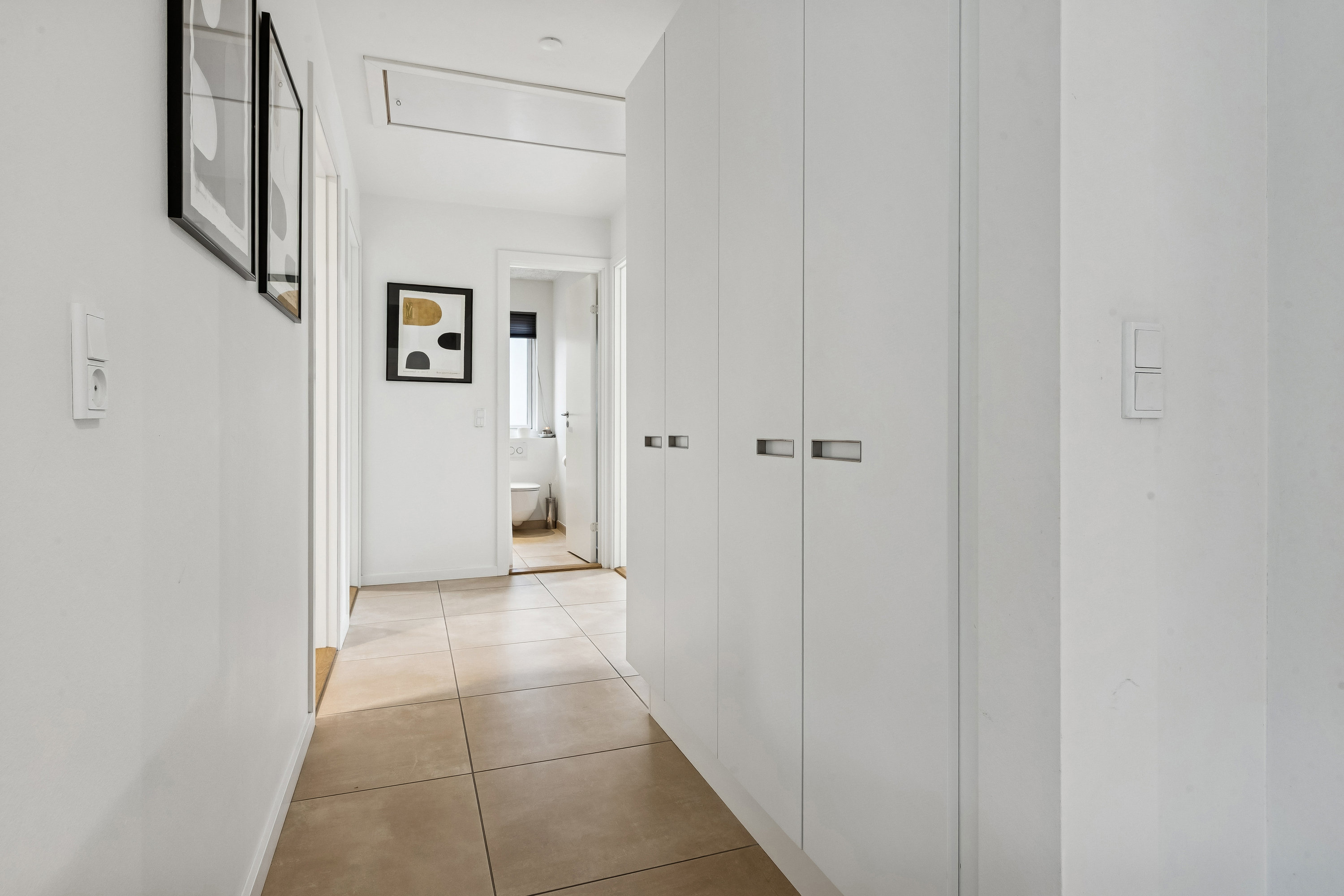 Fremhævet gang billede i fuldskærmstilstand. Billede af Steenkile-Åsen 5, Udsholt, 3230 Græsted