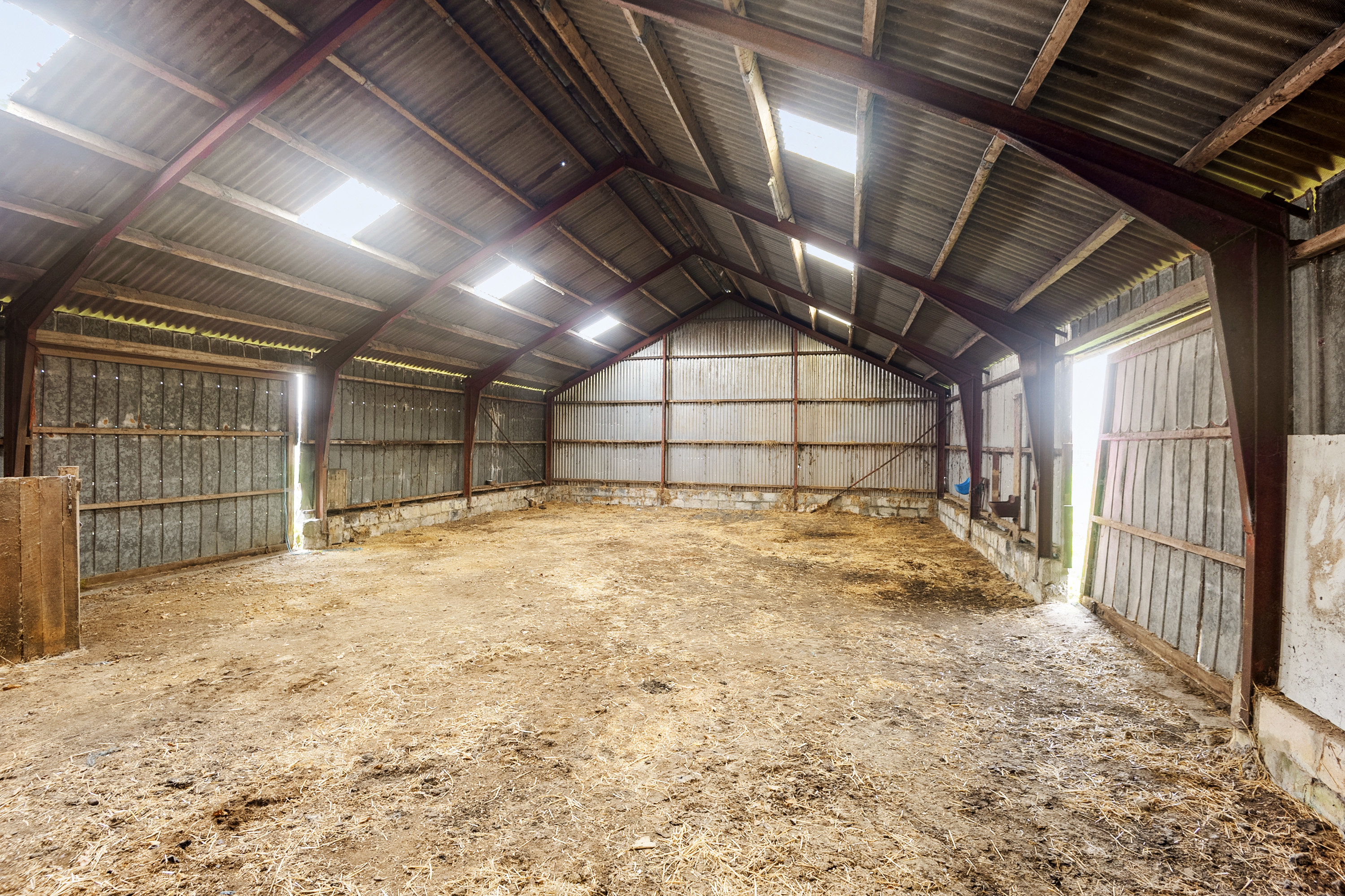 Fremhævet stald billede i fuldskærmstilstand. Billede af Vr Bjerremosevej 23, Horne, 6800 Varde