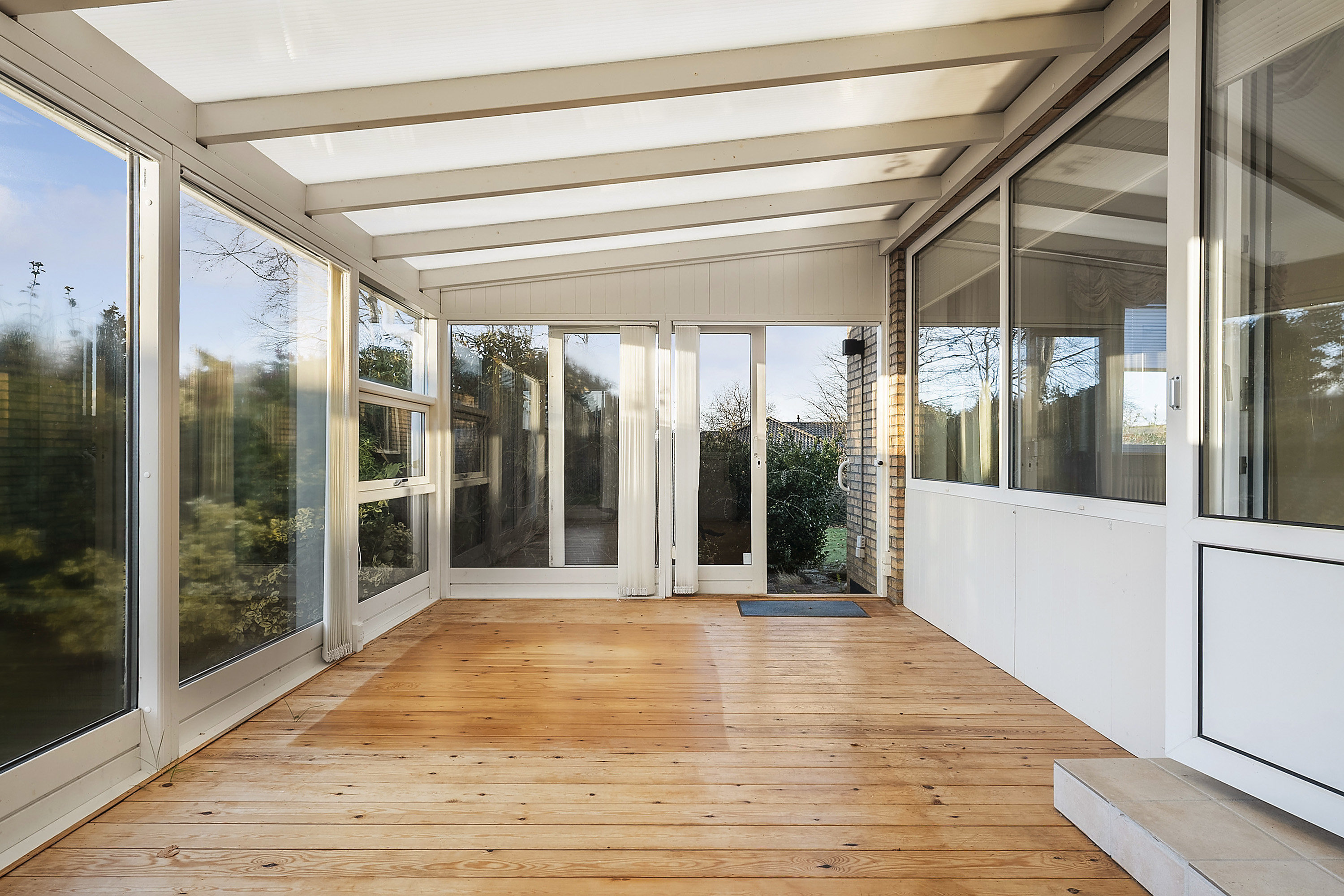 Fremhævet udestue billede i fuldskærmstilstand. Billede af Munkekæret 12, Bjergby, 9800 Hjørring