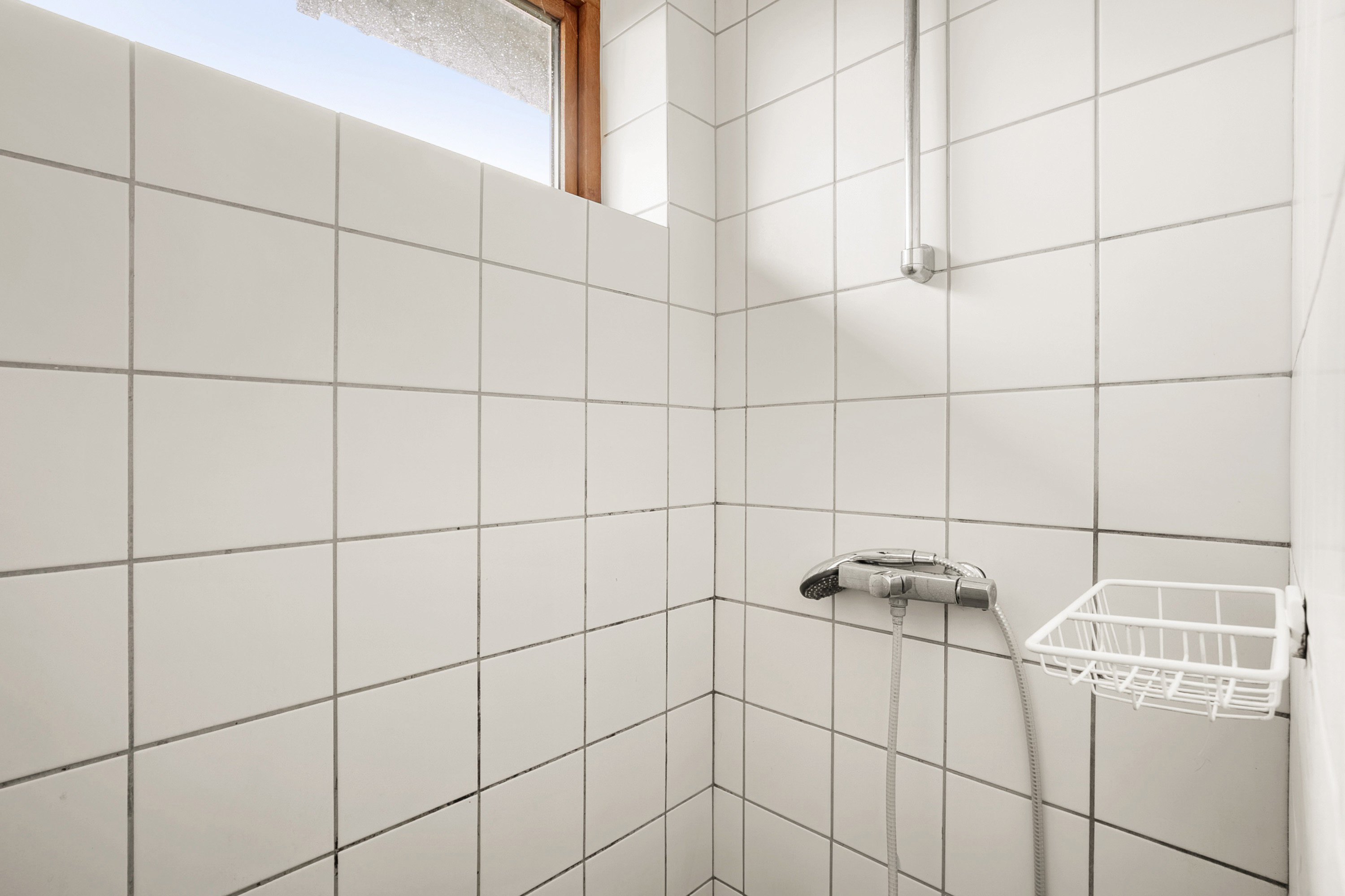 Fremhævet badeværelse billede i fuldskærmstilstand. Billede af Nellikevej 21, Bellinge, 5250 Odense SV