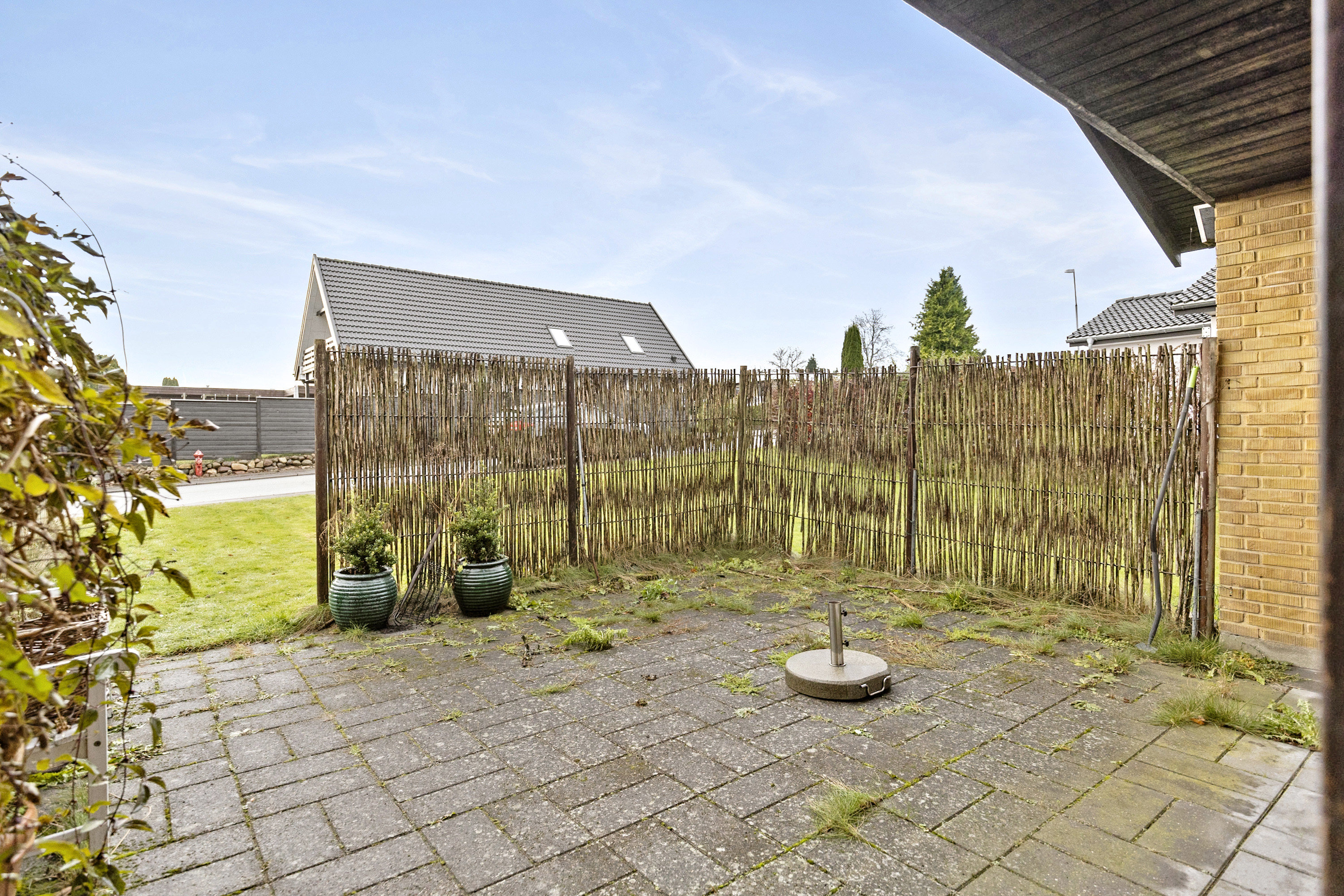 Fremhævet terrasse billede i fuldskærmstilstand. Billede af Nellikevej 21, Bellinge, 5250 Odense SV