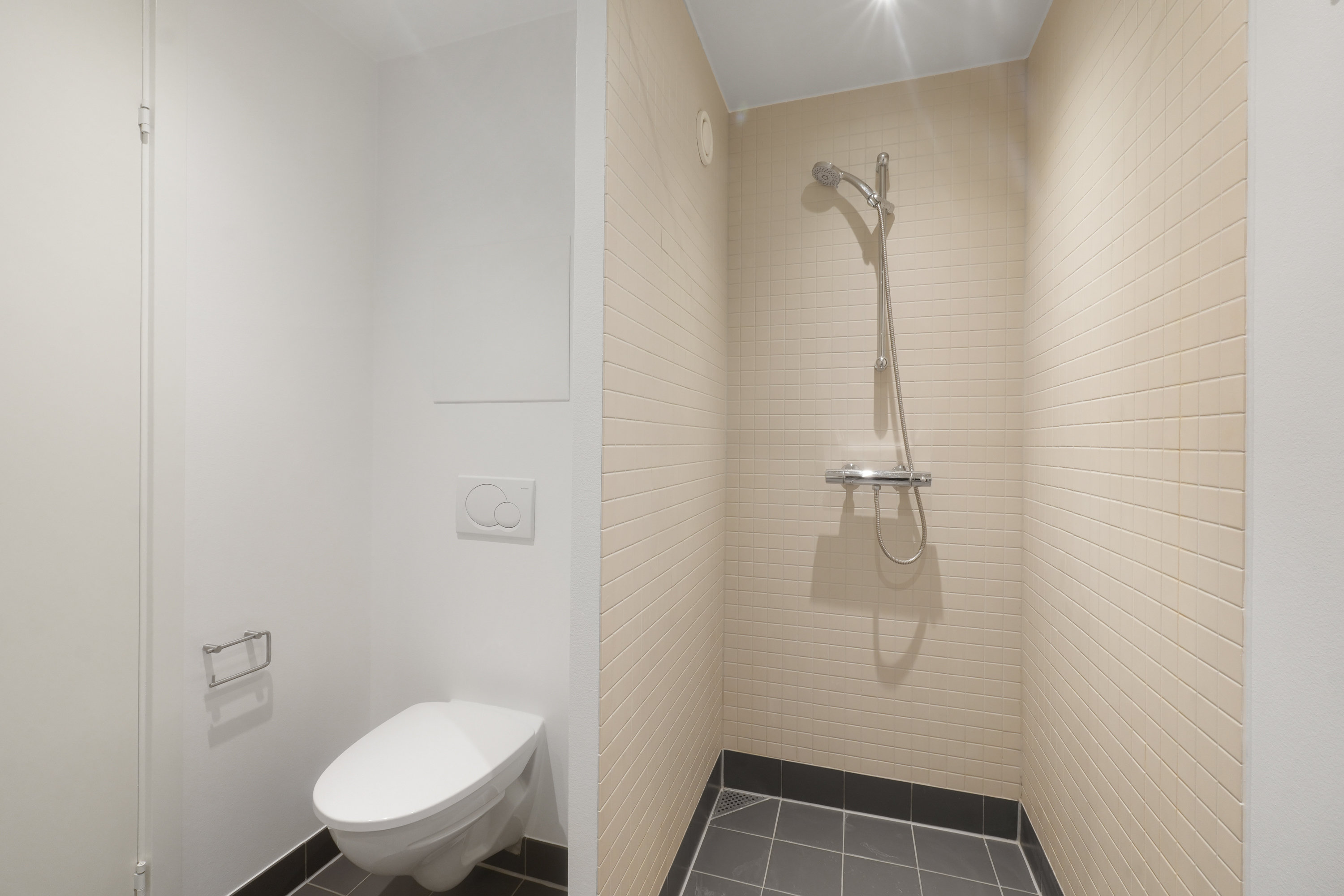 Fremhævet andet billede i fuldskærmstilstand. Billede af C.F. Møllers Allé 2D, 4. tv., 2300 København S