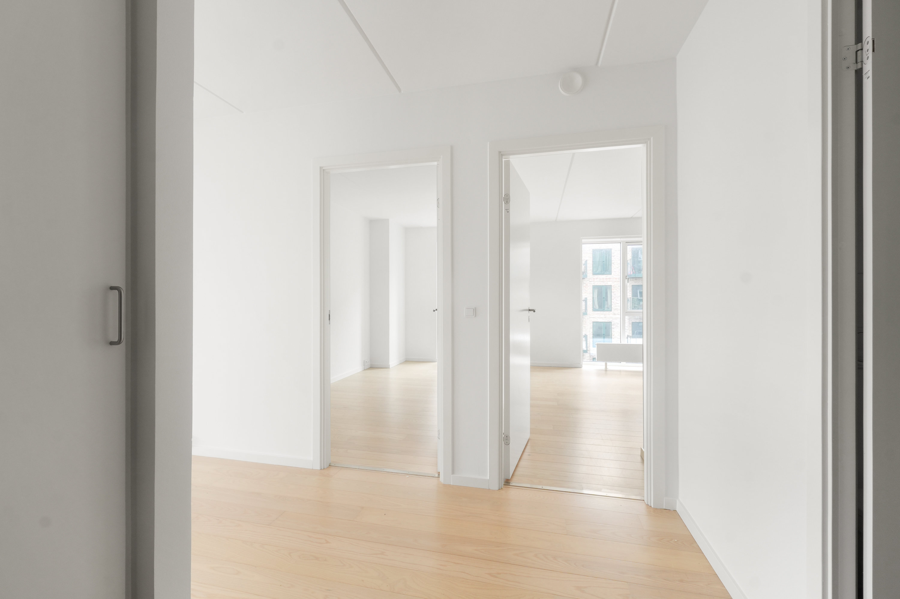 Fremhævet andet billede i fuldskærmstilstand. Billede af C.F. Møllers Allé 2D, 4. tv., 2300 København S