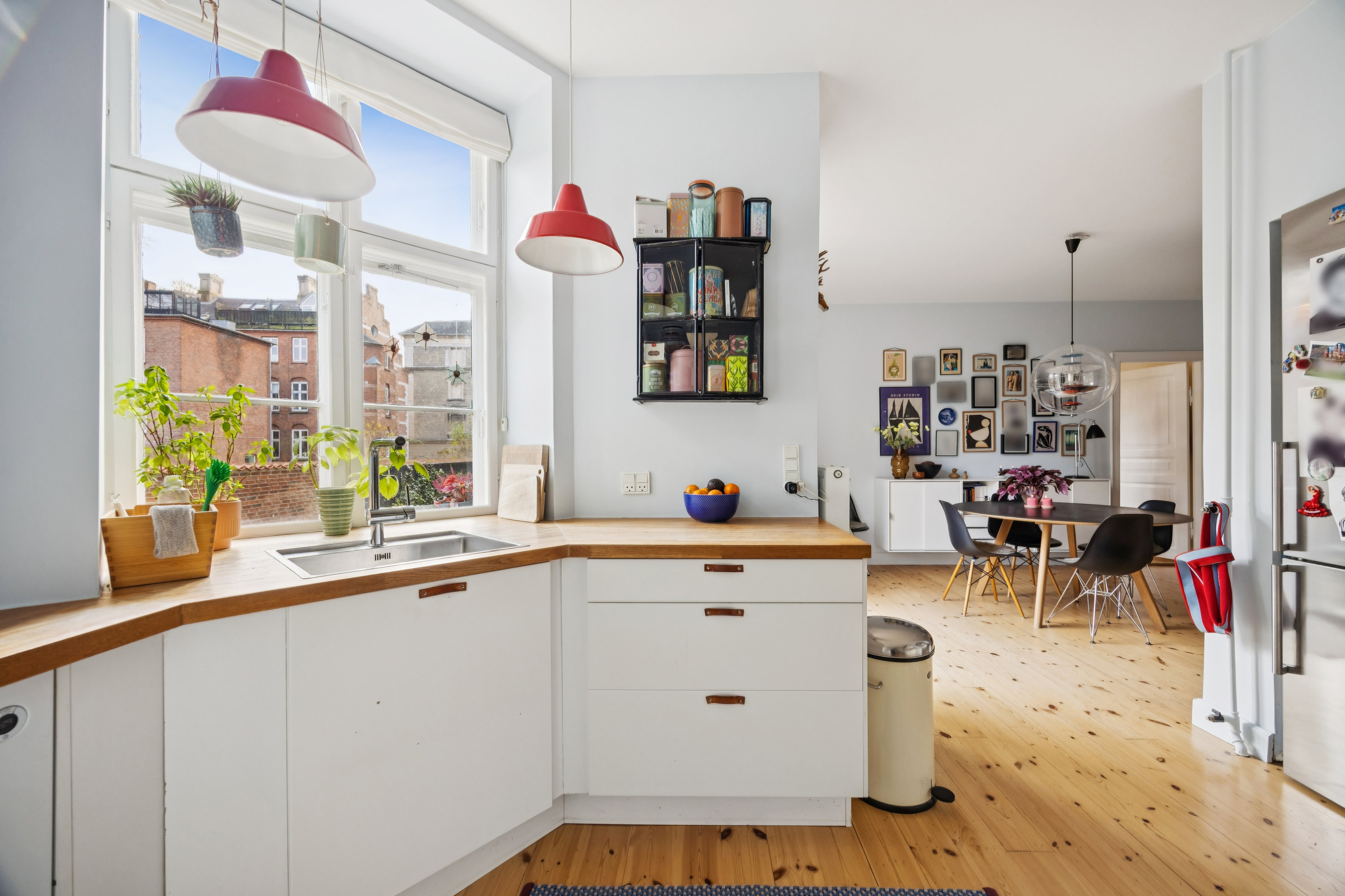 Fremhævet køkken billede i fuldskærmstilstand. Billede af Henrik Steffens Vej 6, st.. th., 1866 Frederiksberg C