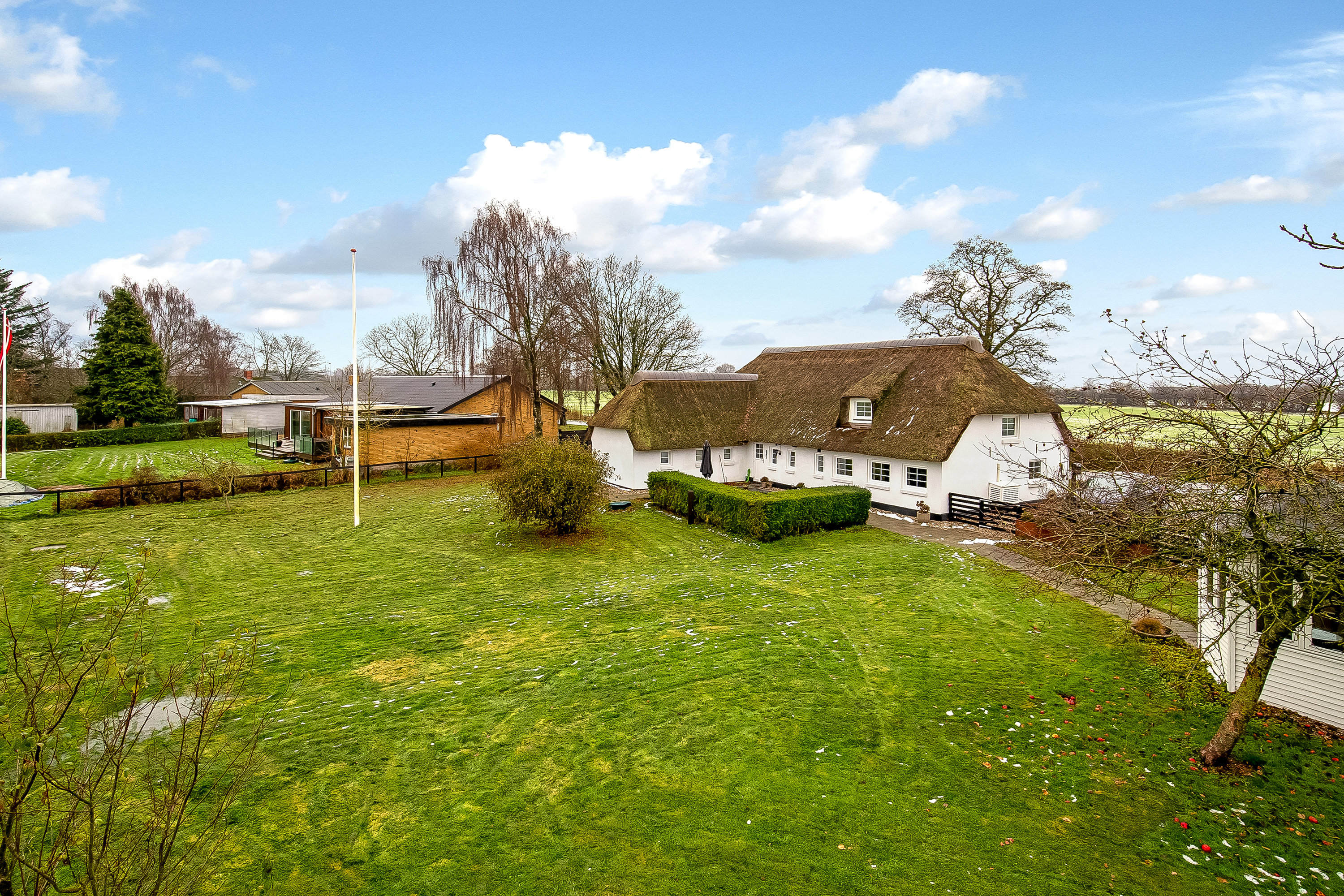 Fremhævet mastefoto billede i fuldskærmstilstand. Billede af Skomagergade 30, 6093 Sjølund