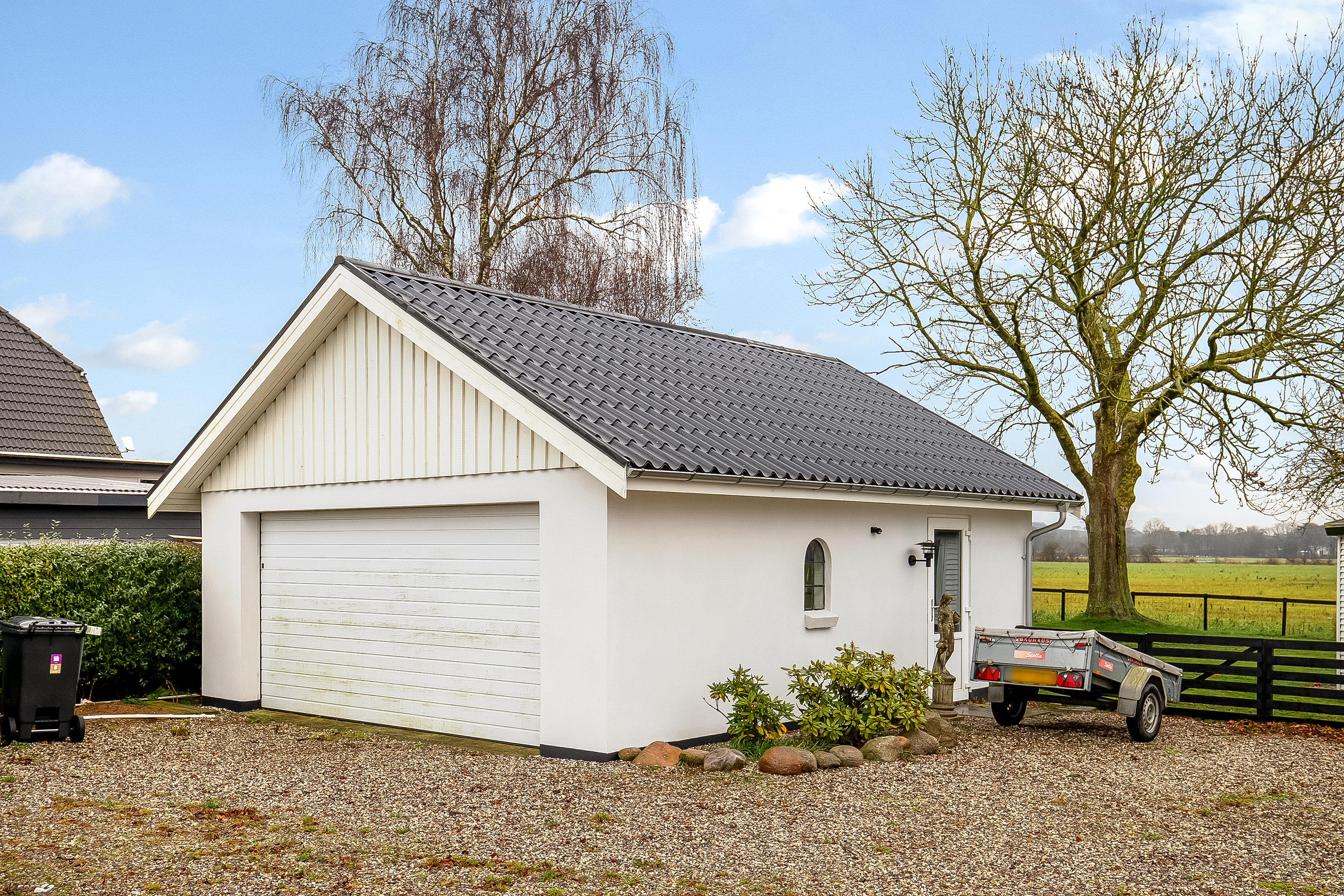 Fremhævet garage billede i fuldskærmstilstand. Billede af Skomagergade 30, 6093 Sjølund