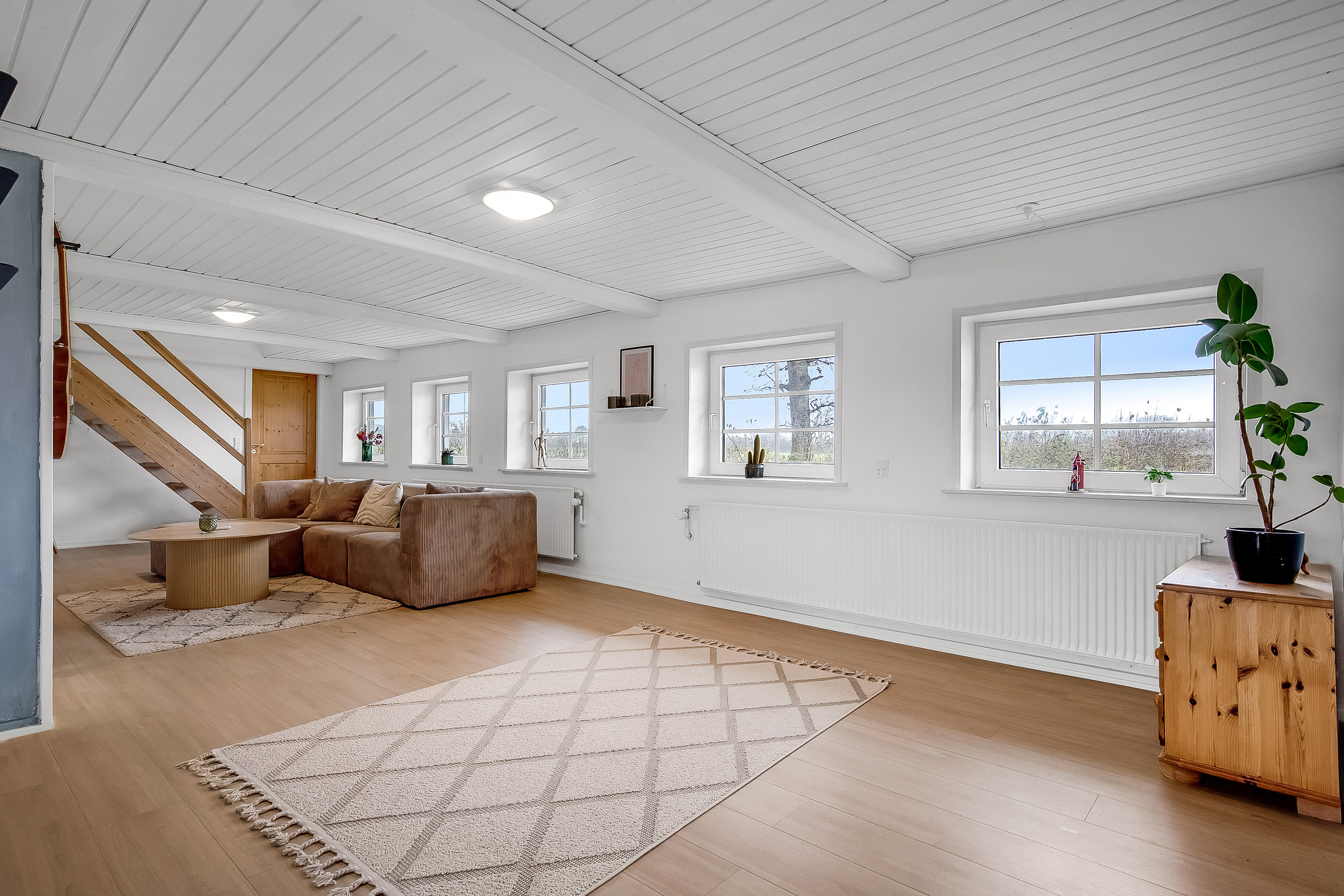 Fremhævet stue billede i fuldskærmstilstand. Billede af Skomagergade 30, 6093 Sjølund