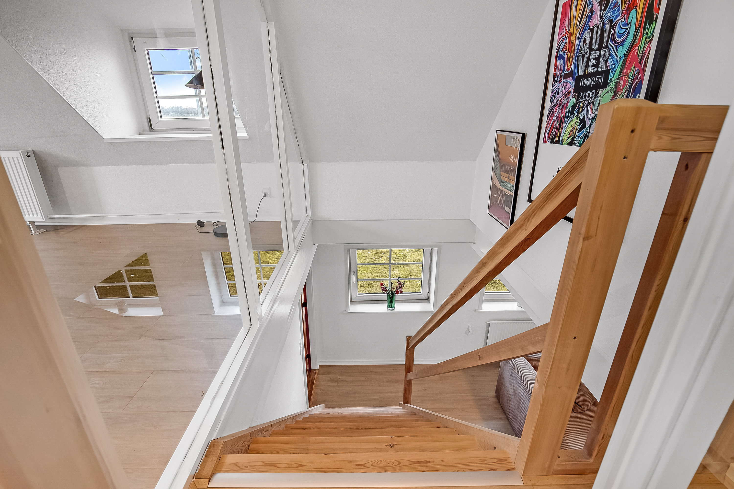 Fremhævet trappe billede i fuldskærmstilstand. Billede af Skomagergade 30, 6093 Sjølund