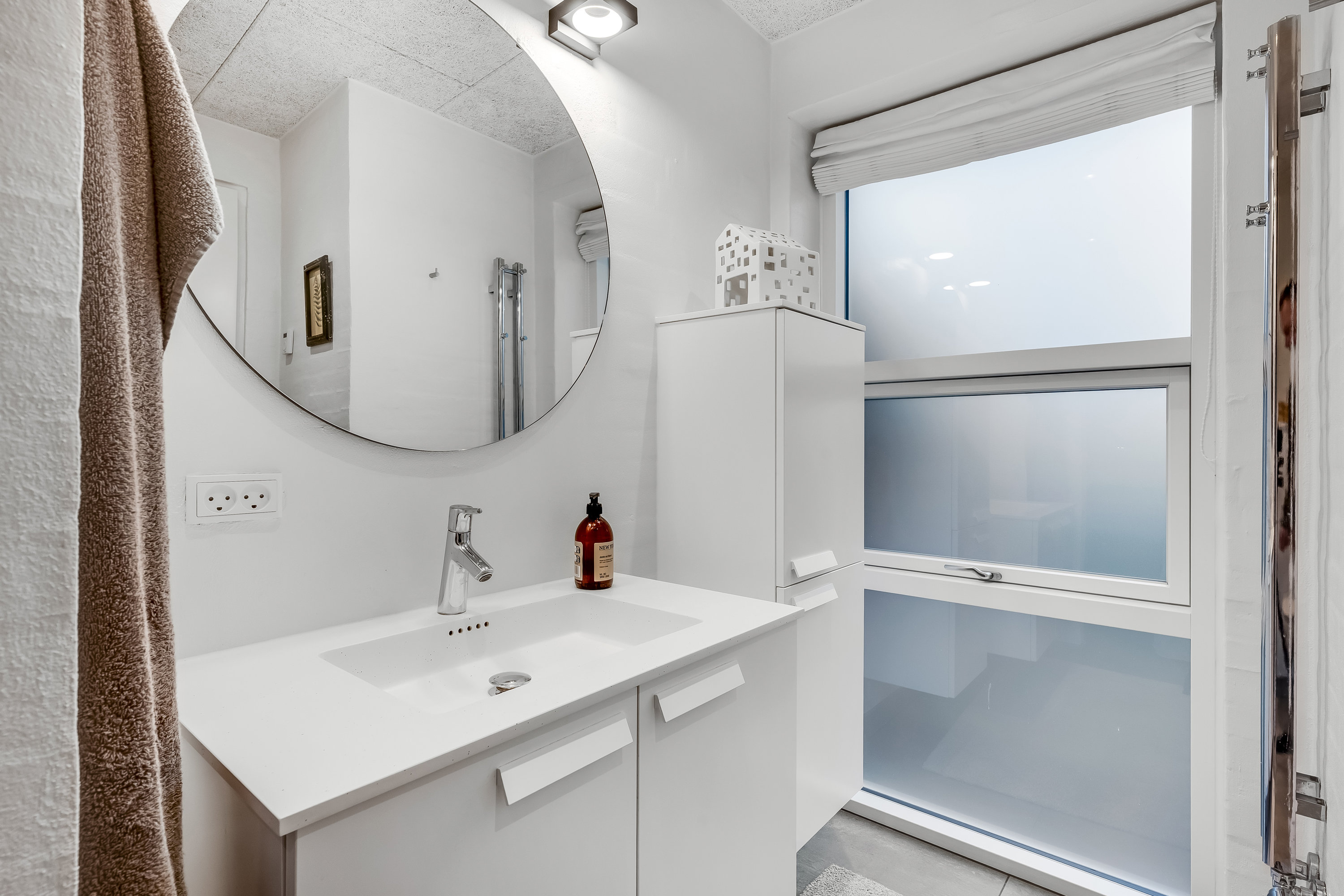 Fremhævet badeværelse billede i fuldskærmstilstand. Billede af Webersvej 51, 7500 Holstebro