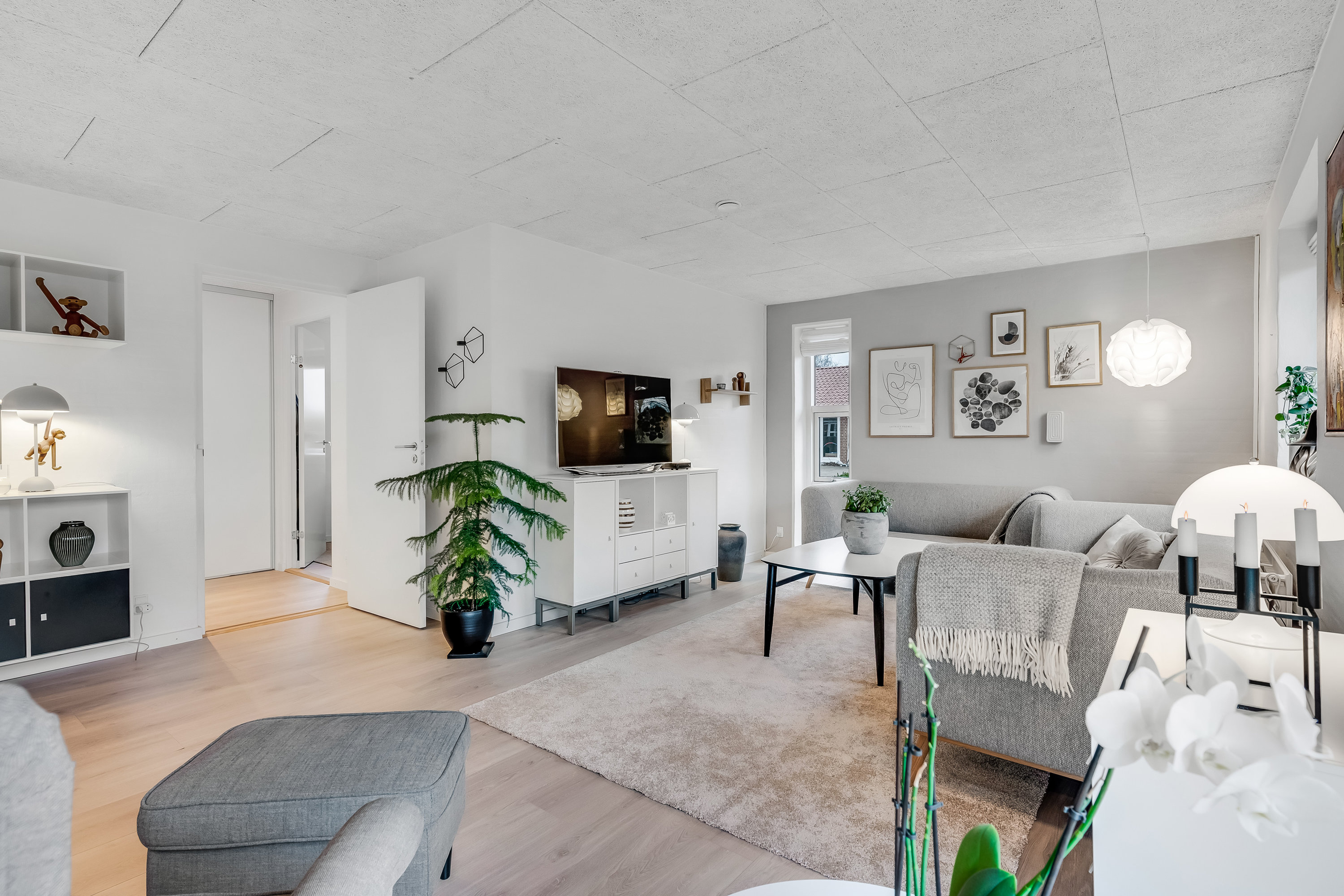 Fremhævet stue billede i fuldskærmstilstand. Billede af Webersvej 51, 7500 Holstebro