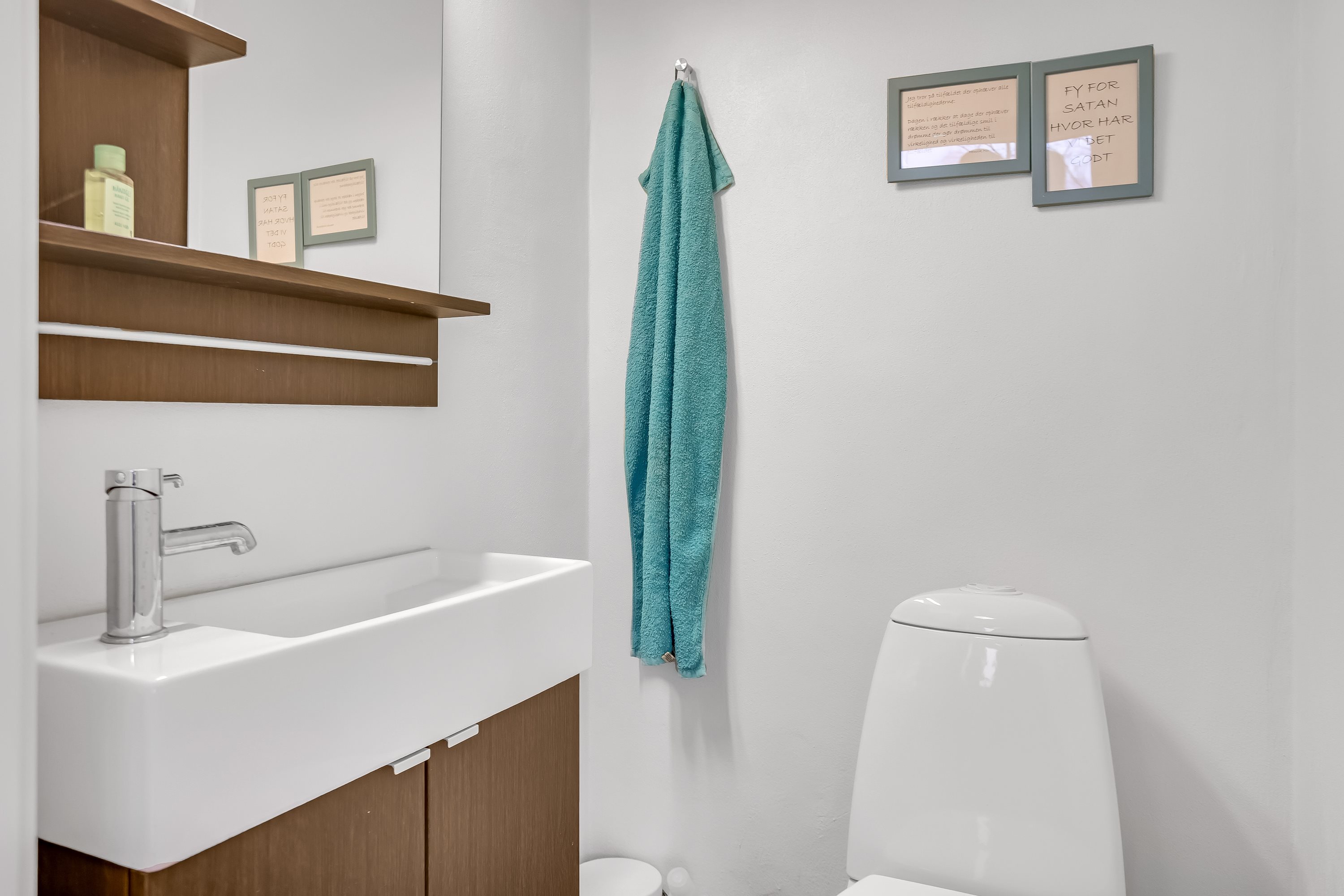 Fremhævet badeværelse billede i fuldskærmstilstand. Billede af Birkebakken 5, Vridsted, 7800 Skive