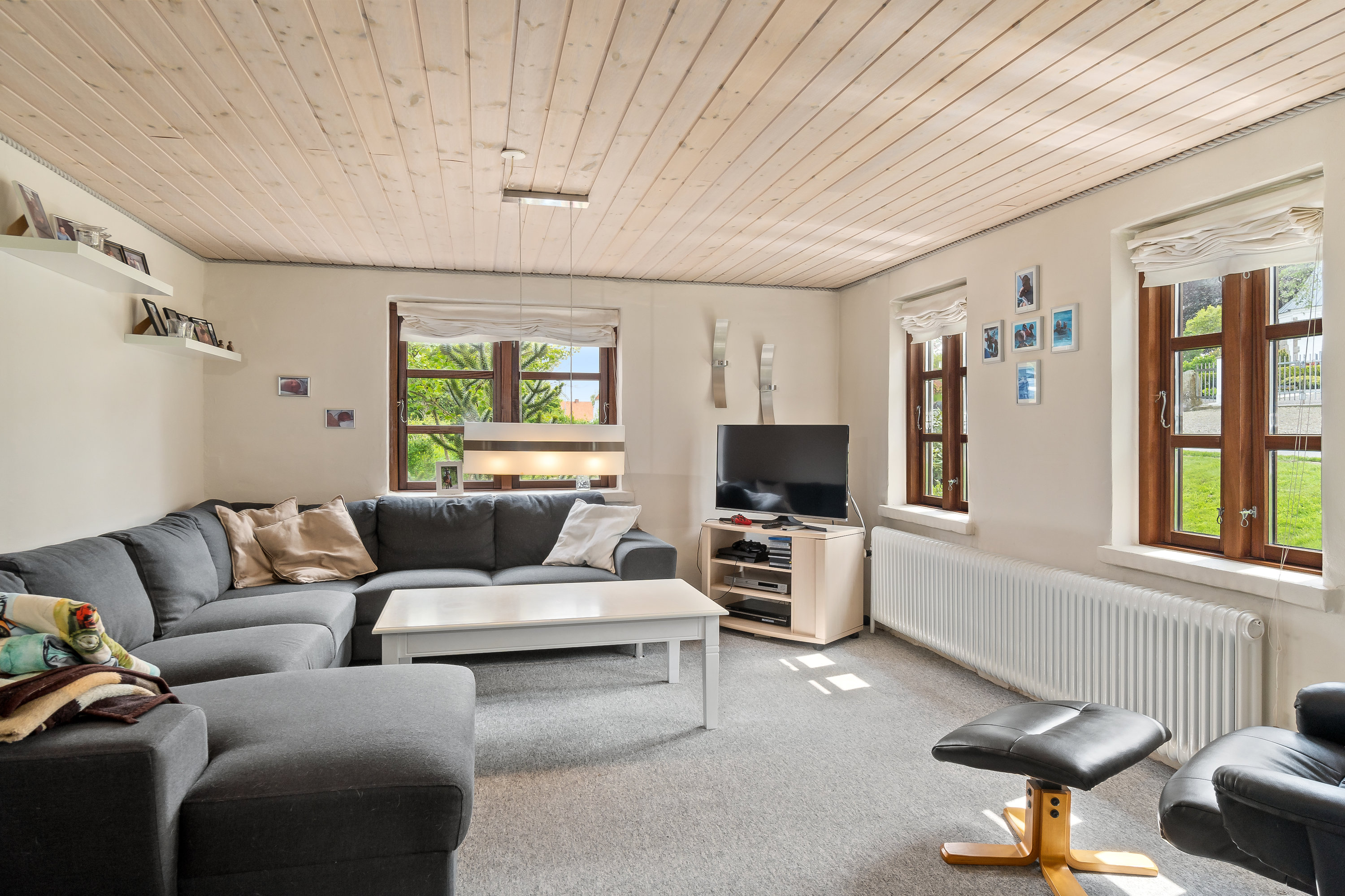 Fremhævet stue billede i fuldskærmstilstand. Billede af Brejningvej 20, Brjn Kirkeby, 6971 Spjald