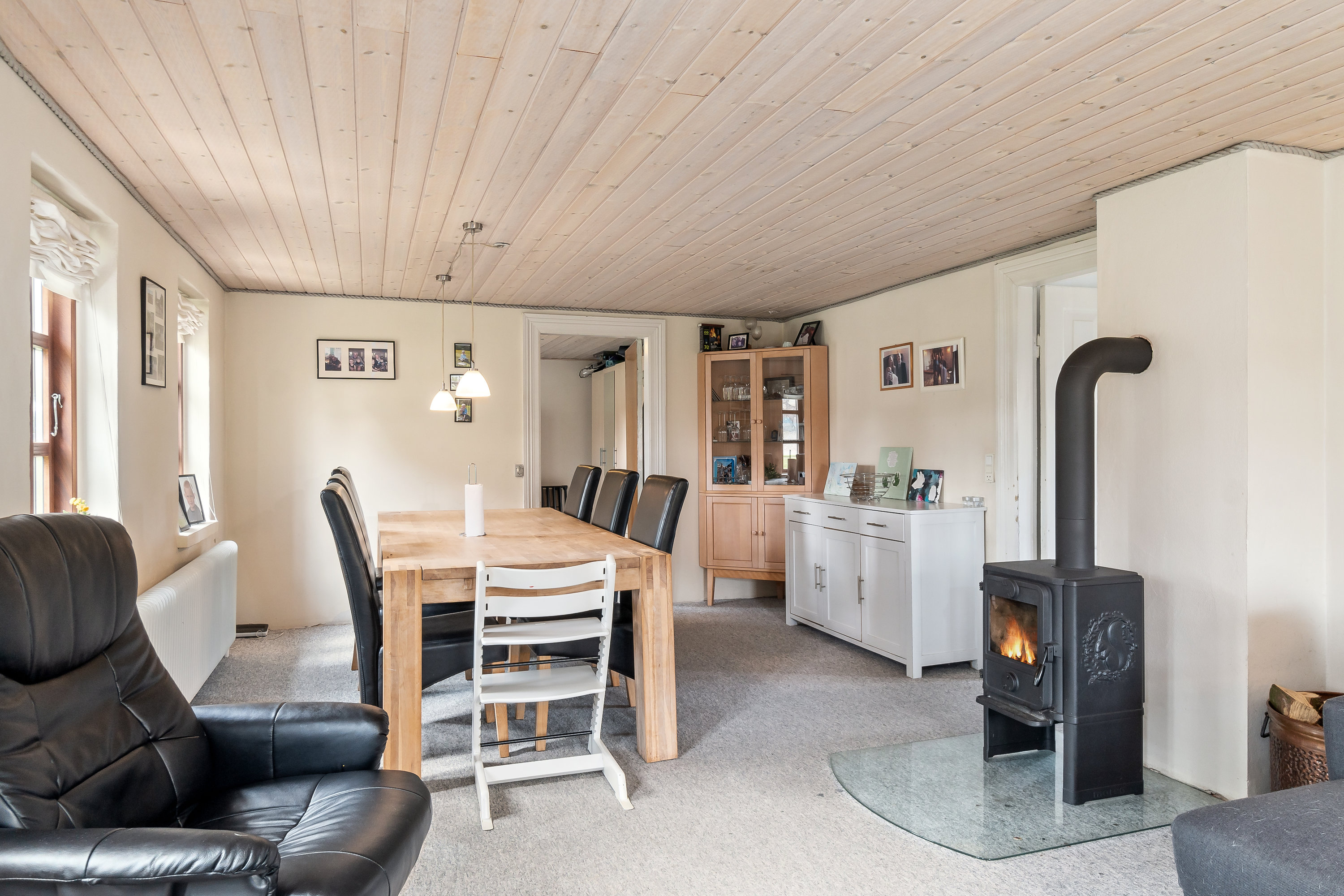 Fremhævet stue billede i fuldskærmstilstand. Billede af Brejningvej 20, Brjn Kirkeby, 6971 Spjald